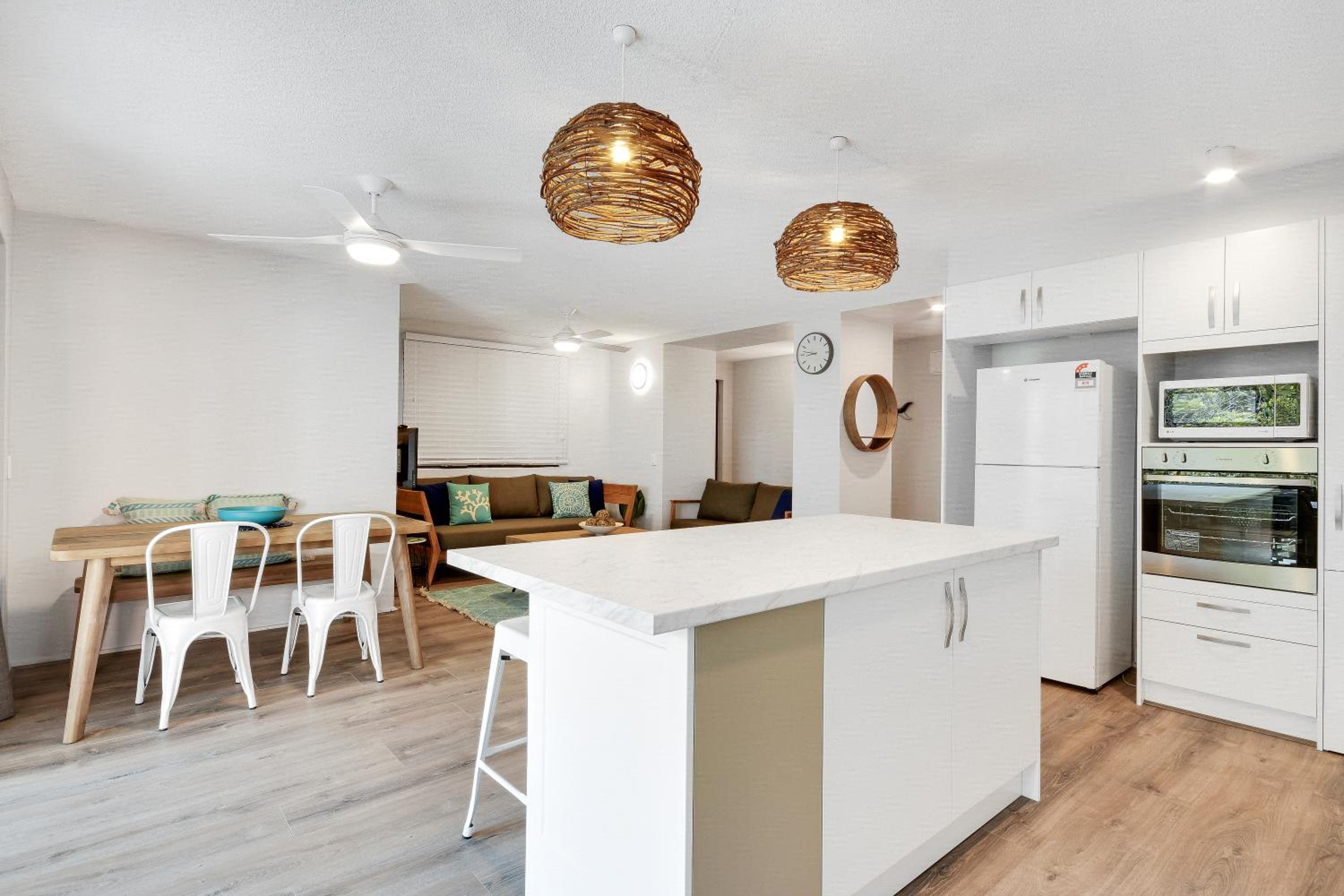 Lahaina Apartments