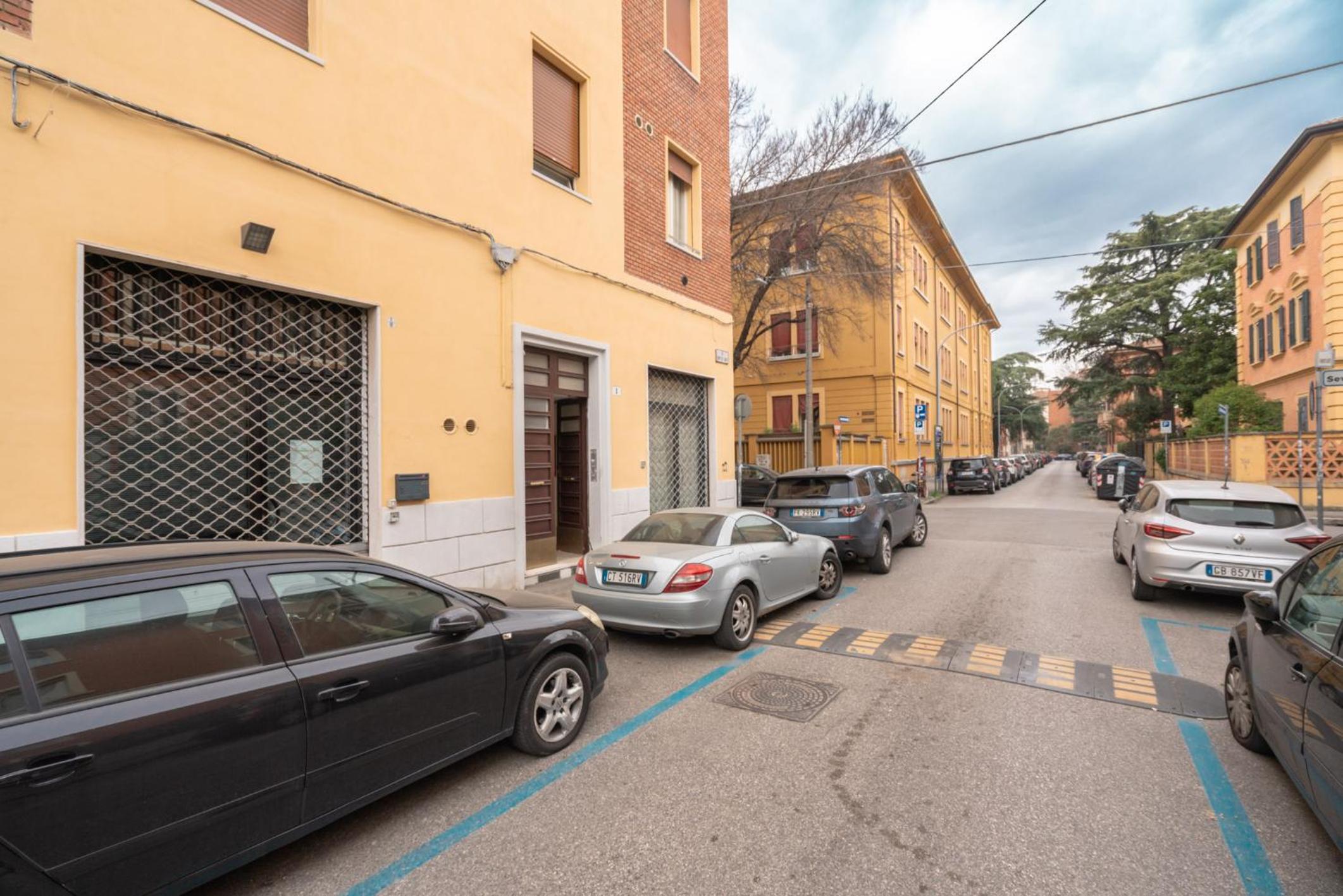 Bologna Accommodation Fiera 3- Self Checkin - H24 view 2