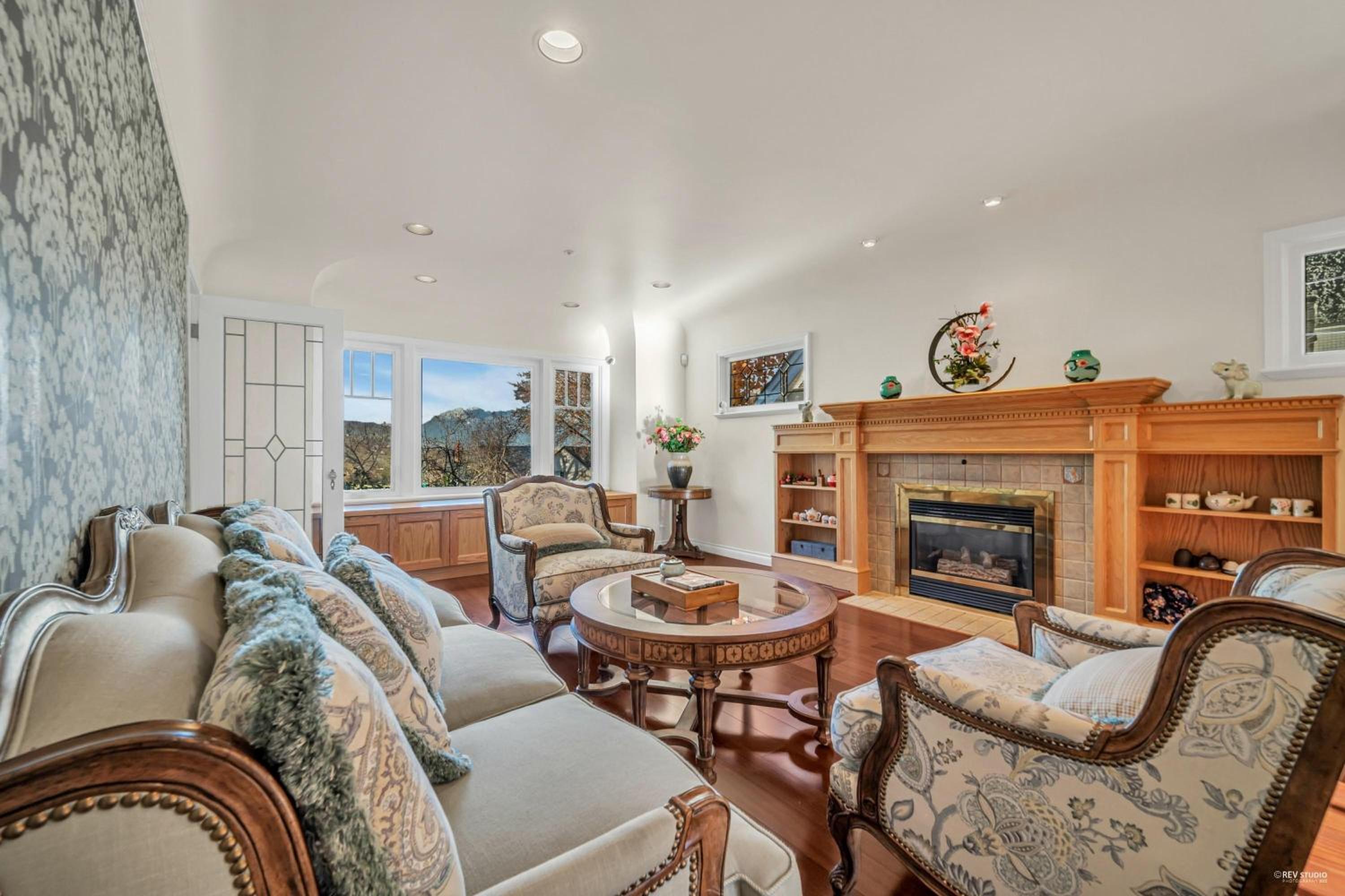 Vancouver Vacations - Cozy Dunbar 3 Beds Home w/ Views - Property Image 15