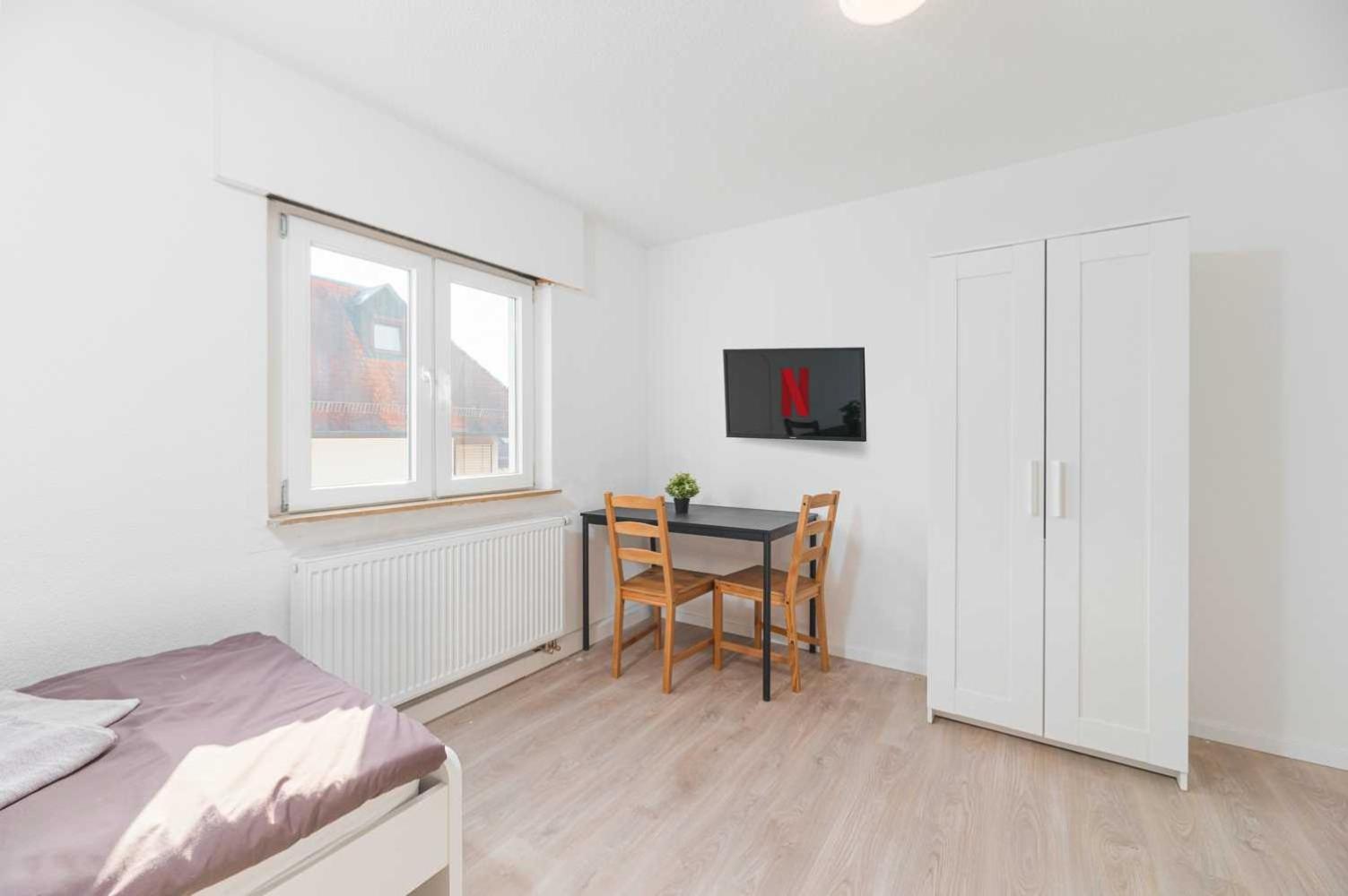 RAUMSCHMIDE Monteurwohnung Esslingen