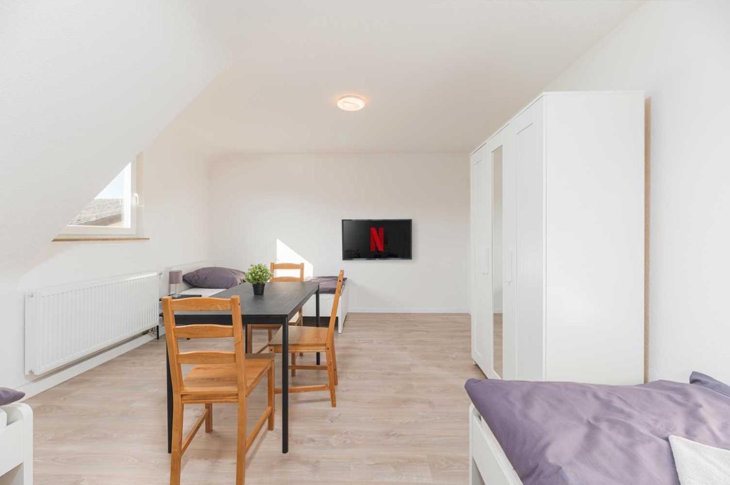 RAUMSCHMIDE Monteurwohnung Esslingen