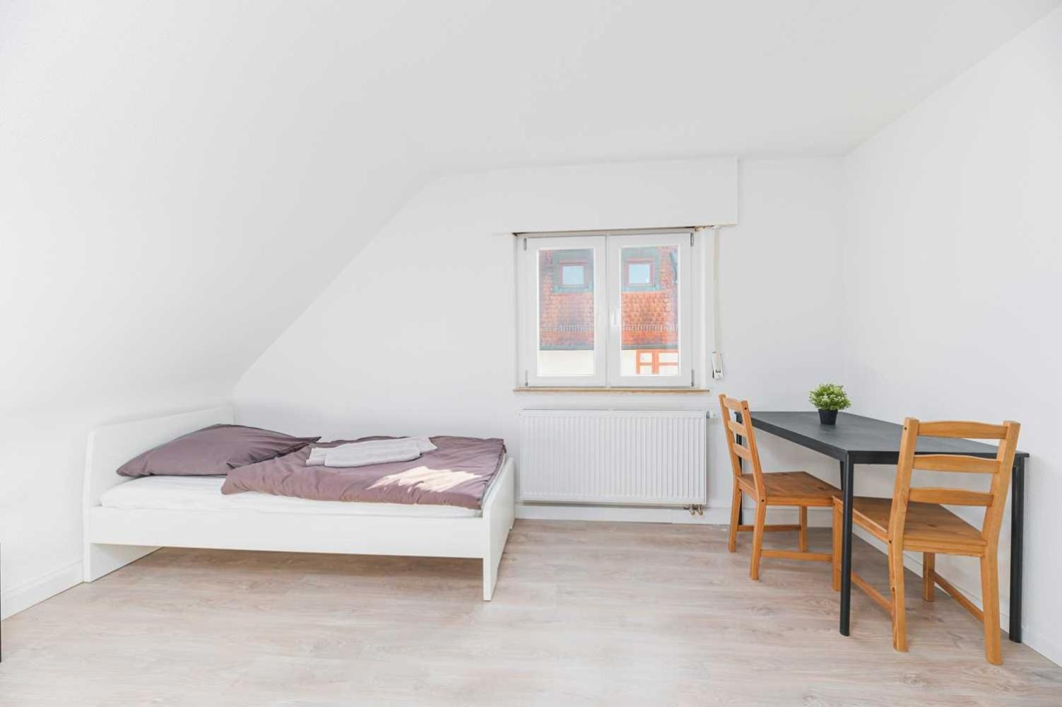 RAUMSCHMIDE Monteurwohnung Esslingen