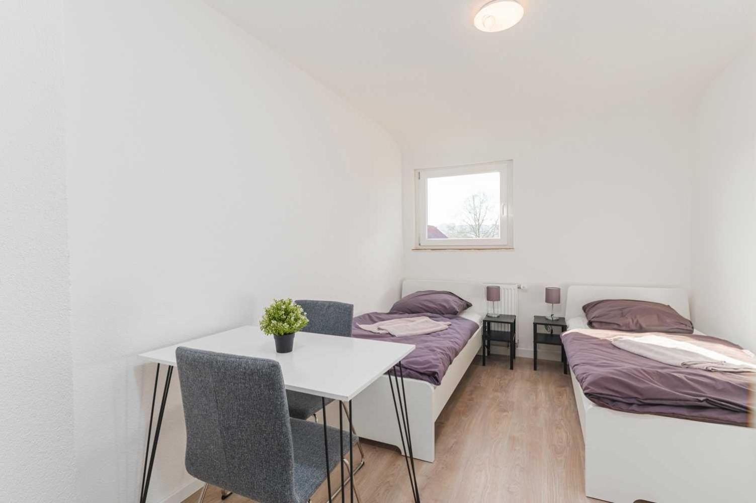RAUMSCHMIDE Monteurwohnung Esslingen