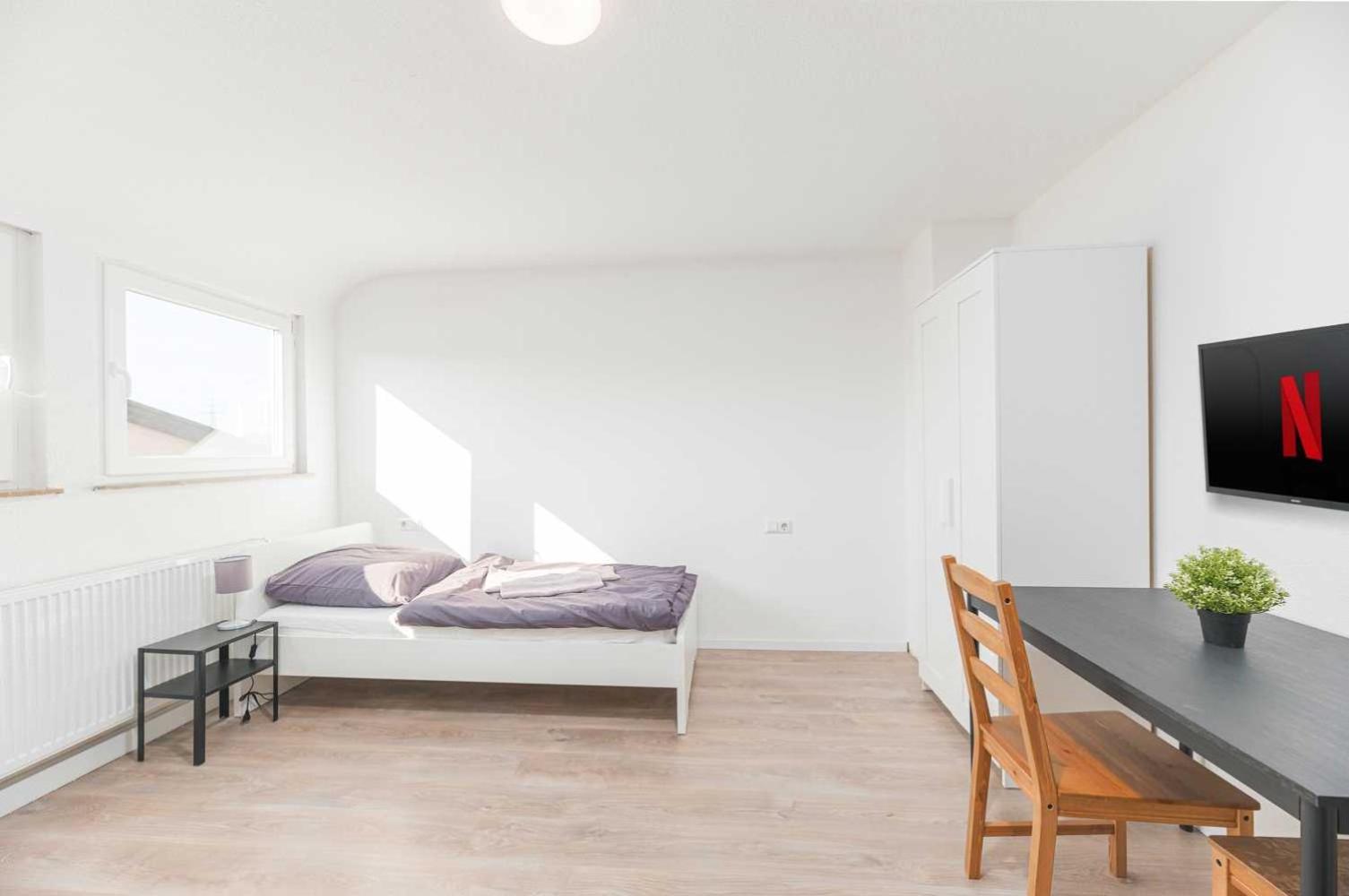 RAUMSCHMIDE Monteurwohnung Esslingen