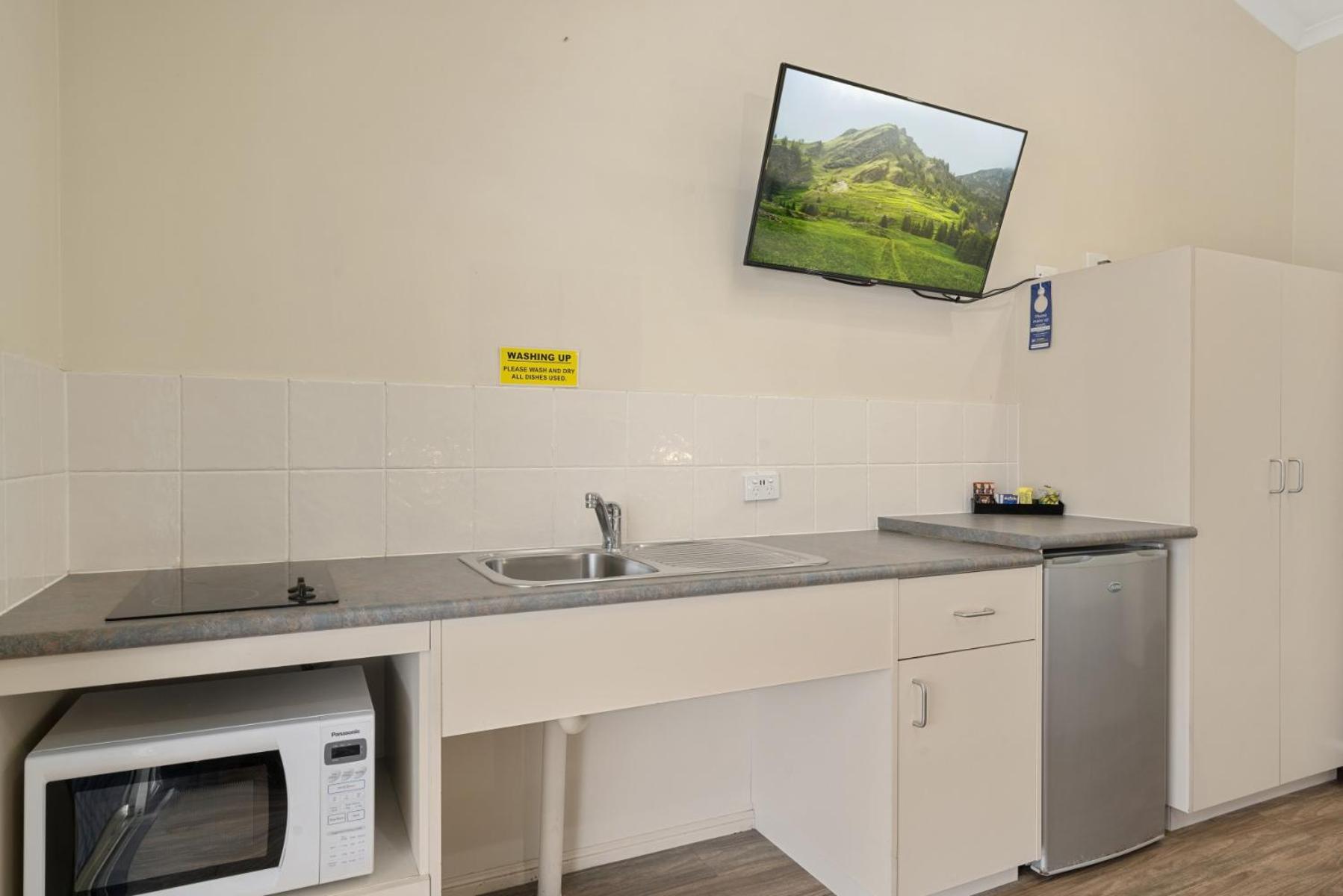 Caboolture Central Motor Inn, Sure Stay Collection by BW