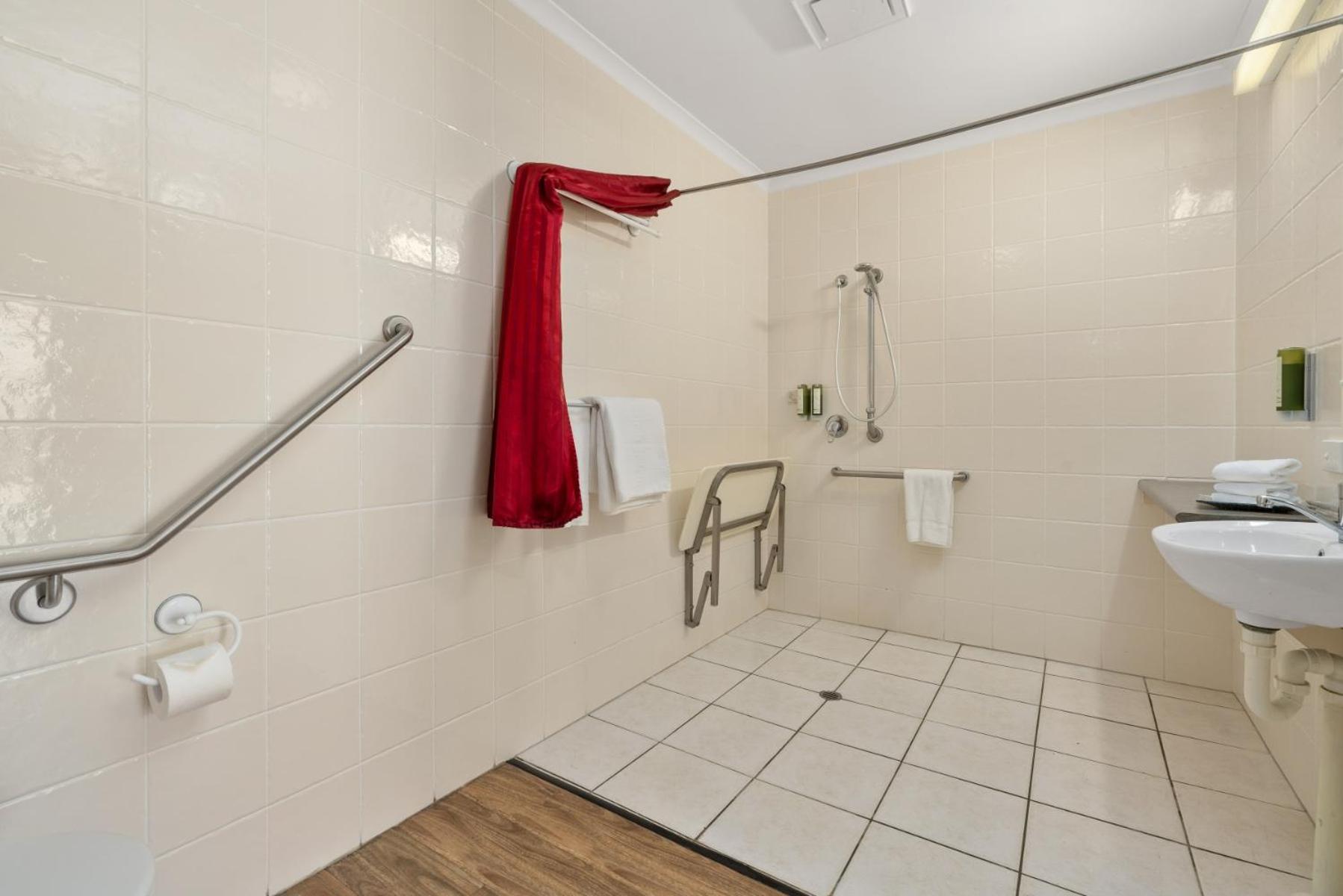 Caboolture Central Motor Inn, Sure Stay Collection by BW