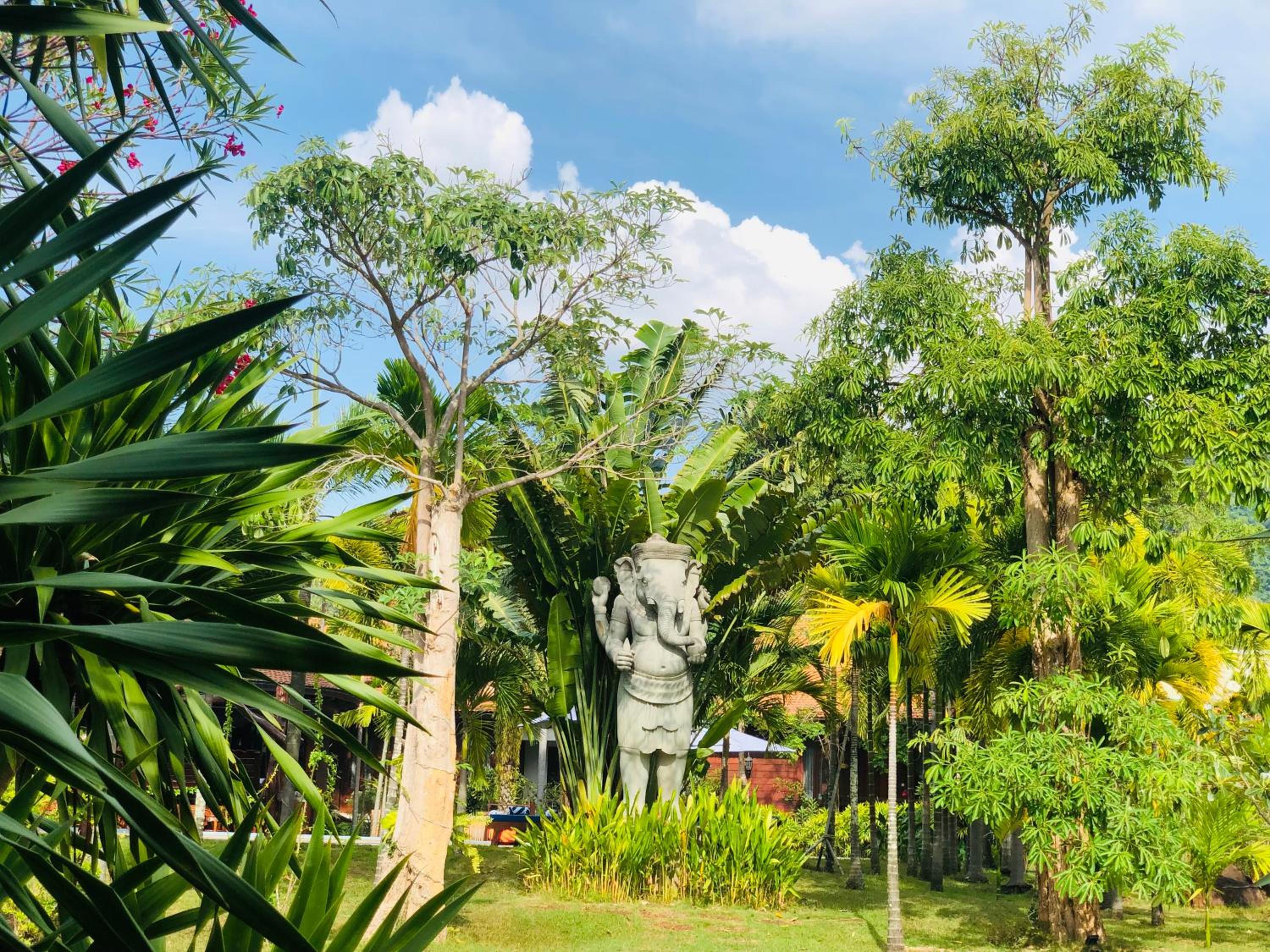 Try Palace Resort Kep
