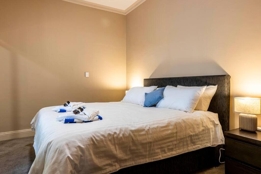 4 Bedroom Barossa Home with Large Garden and Pool
