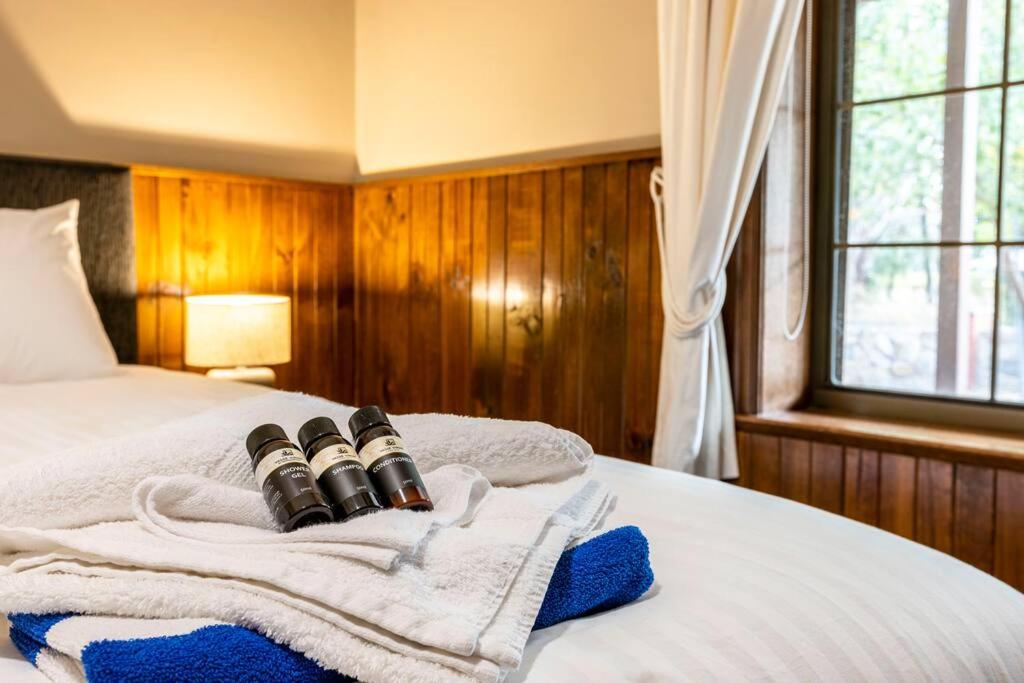 4 Bedroom Barossa Home with Large Garden and Pool
