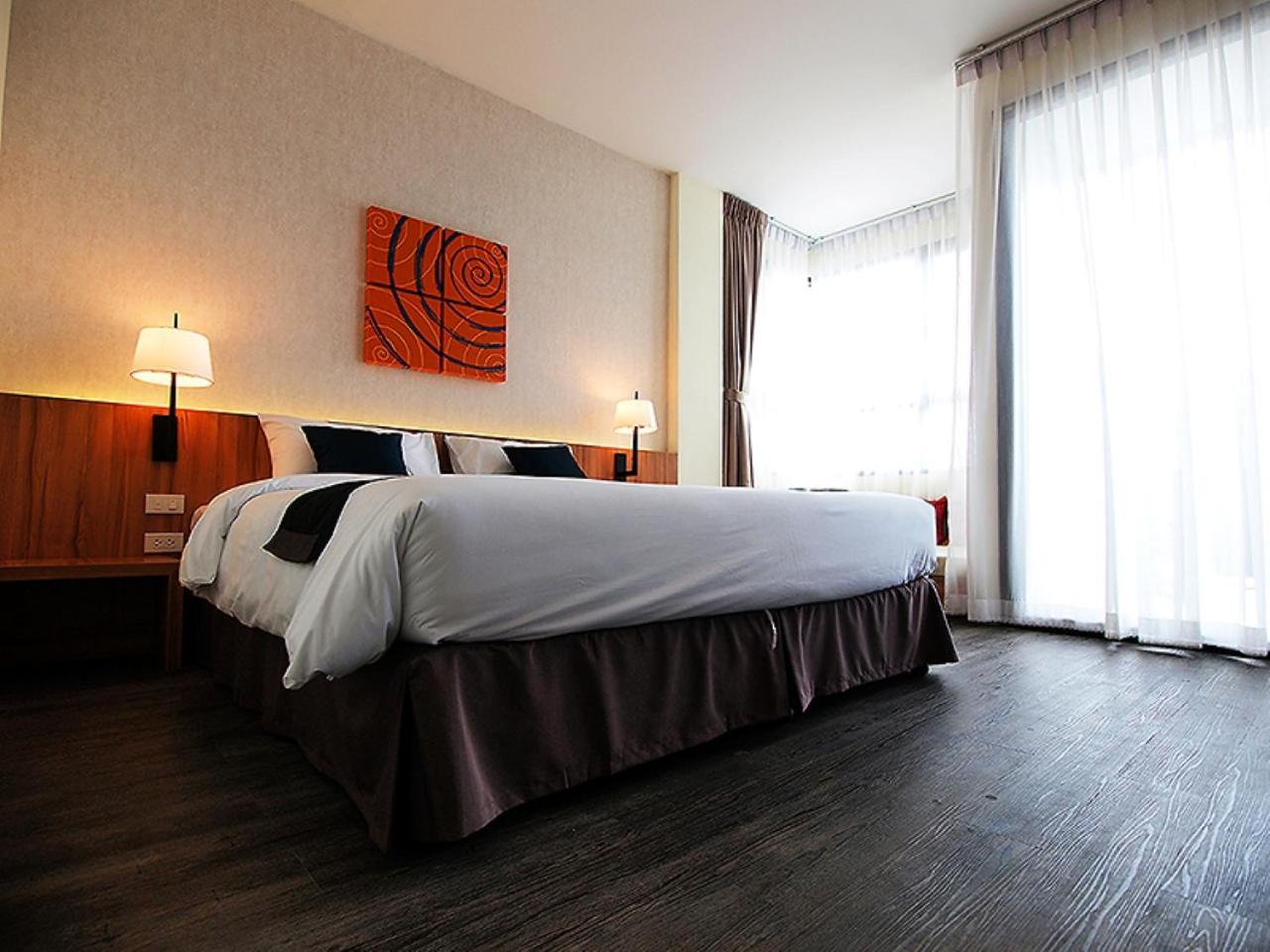 Apo Hotel