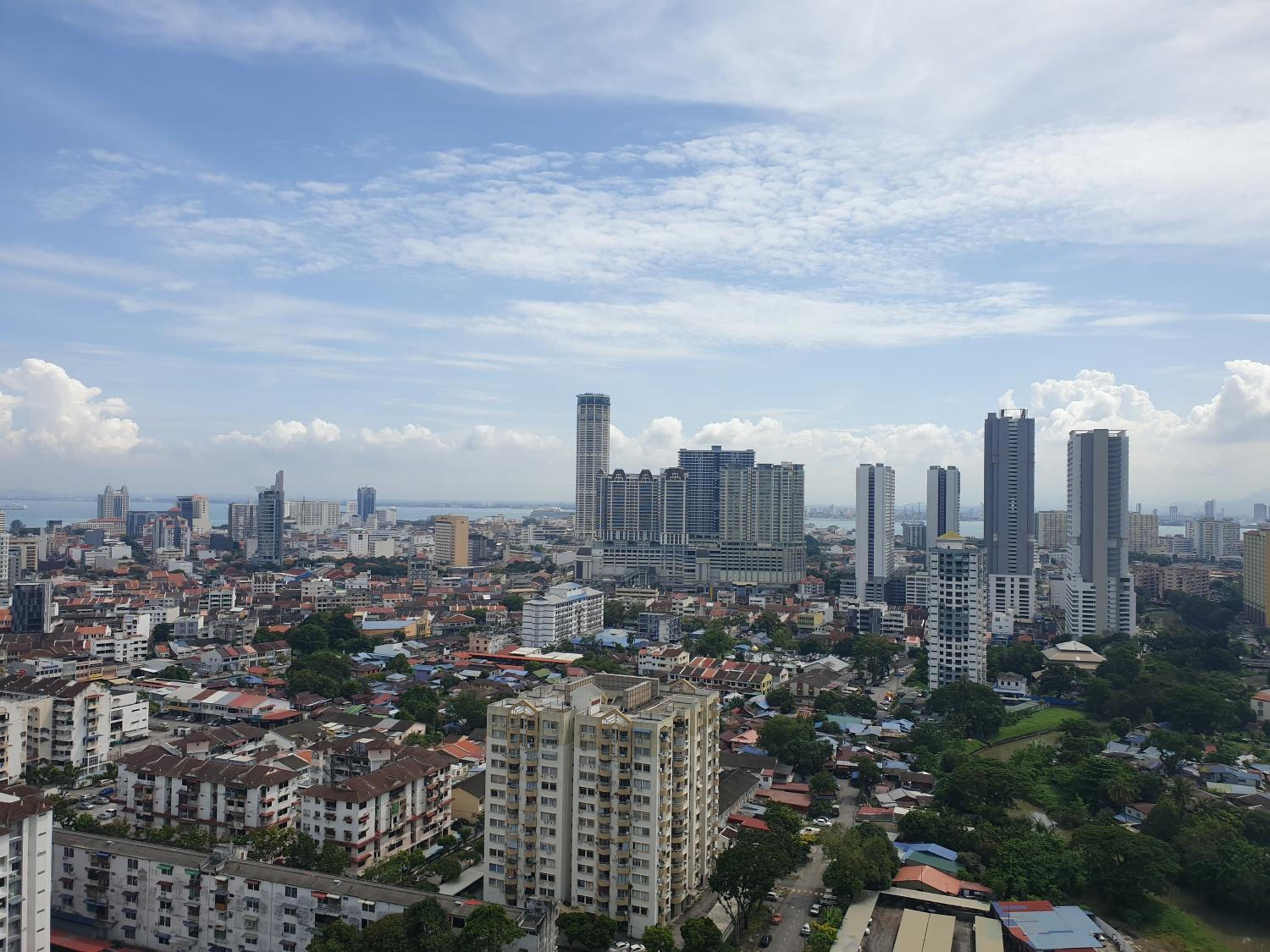 Beacon Executive Suites by Simply Penang photo 7