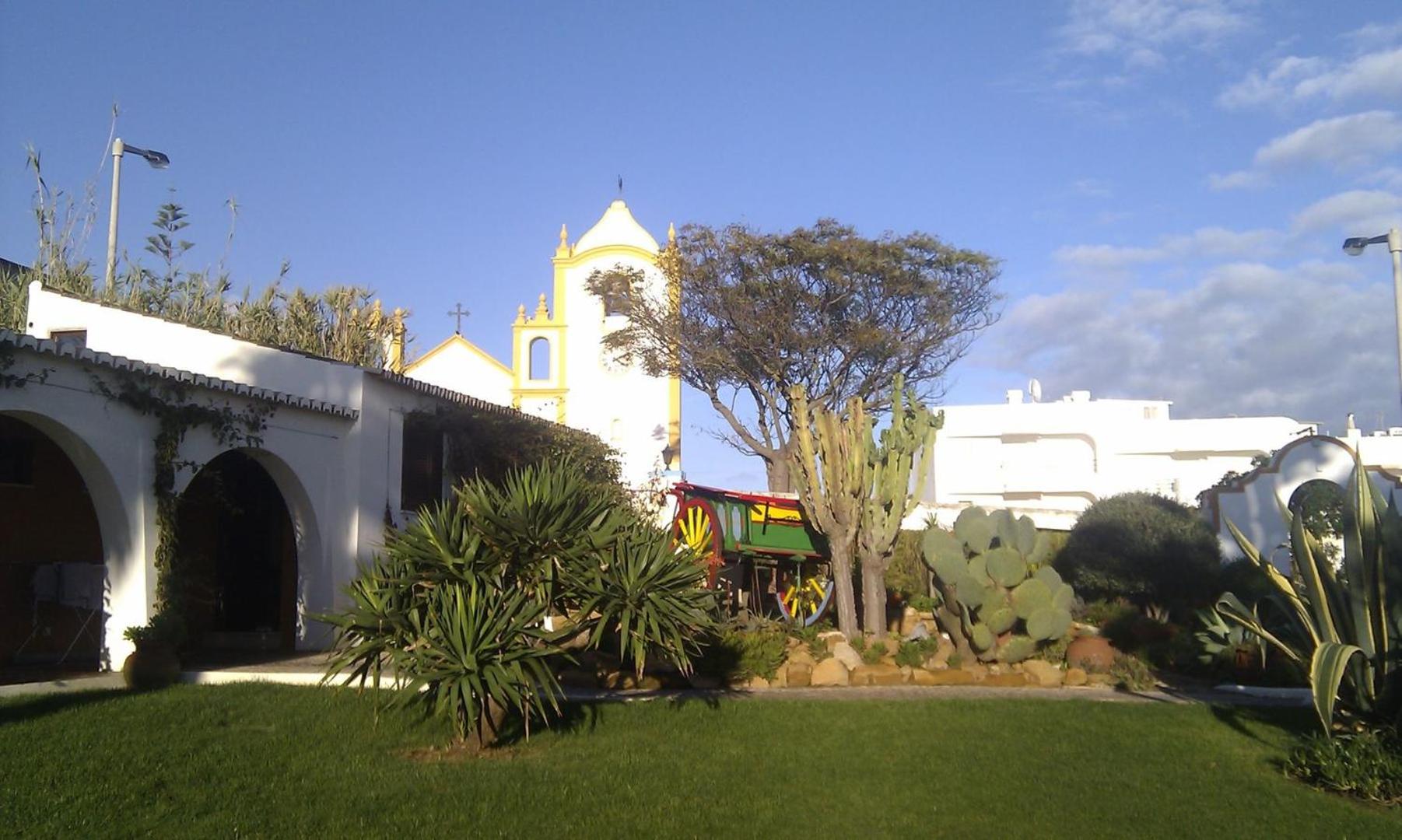 Fabulous sea view townhouse in Praia de Luz no12 view 3