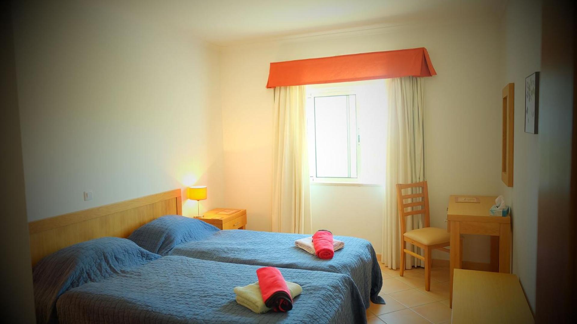 Fabulous sea view townhouse in Praia de Luz no12 view 5