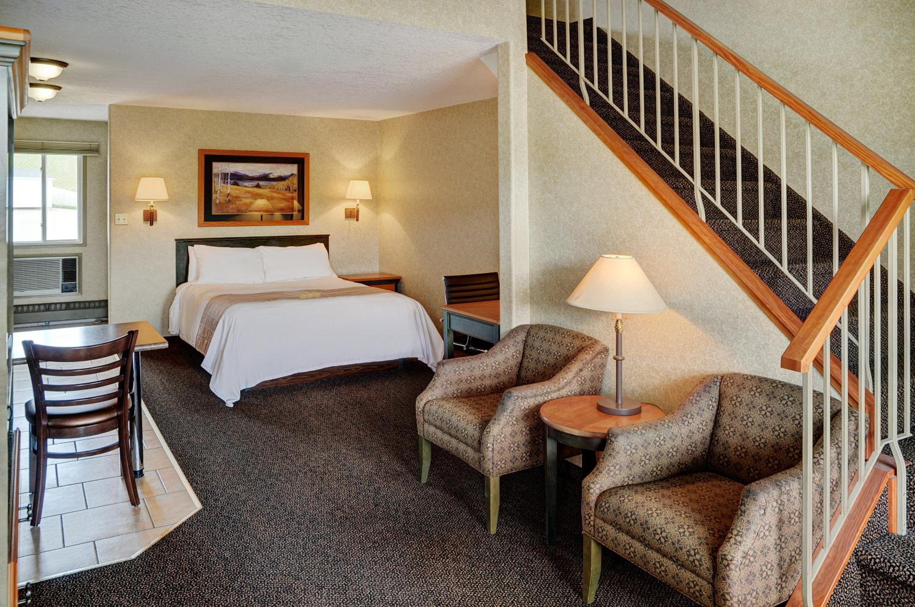 Hinton Vacations - Lakeview Inns  Suites - Hinton - Property Image 4