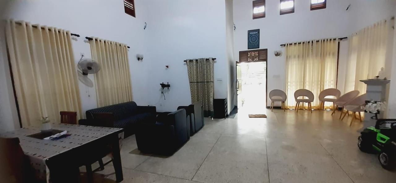 Ommie Villa view 3