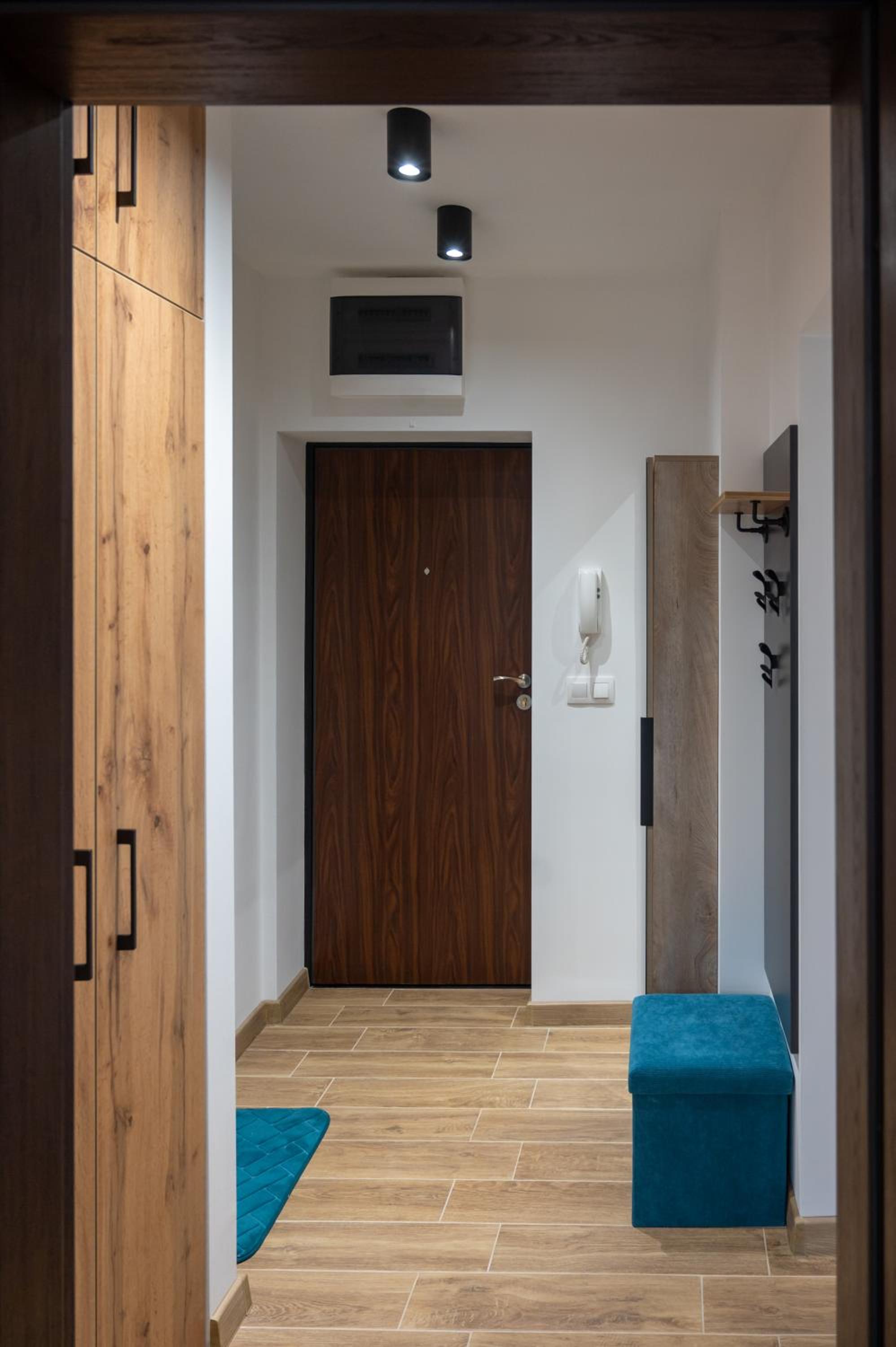 Modern and Cozy 1BDR Apartment in the City Center