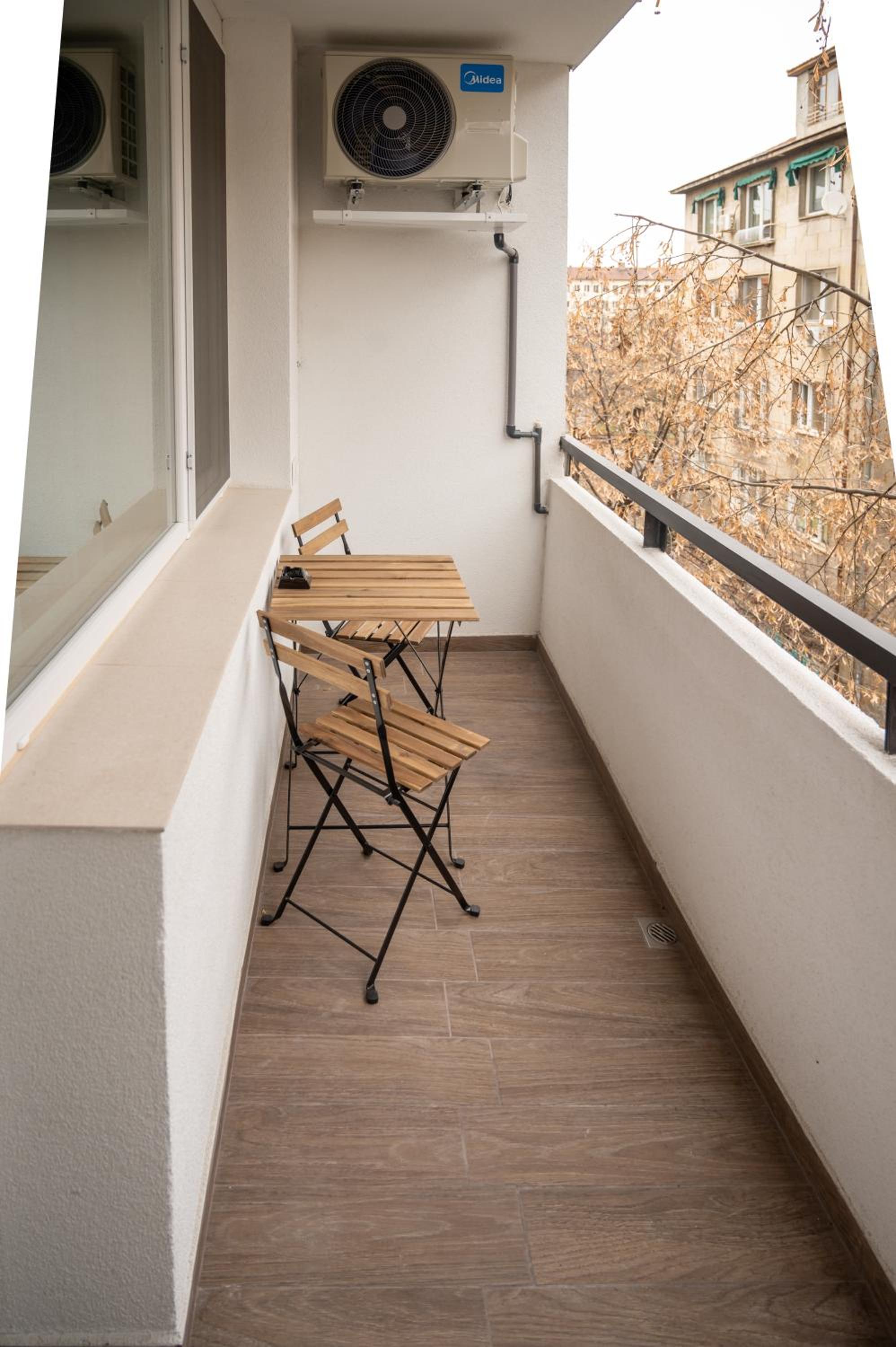 Modern and Cozy 1BDR Apartment in the City Center