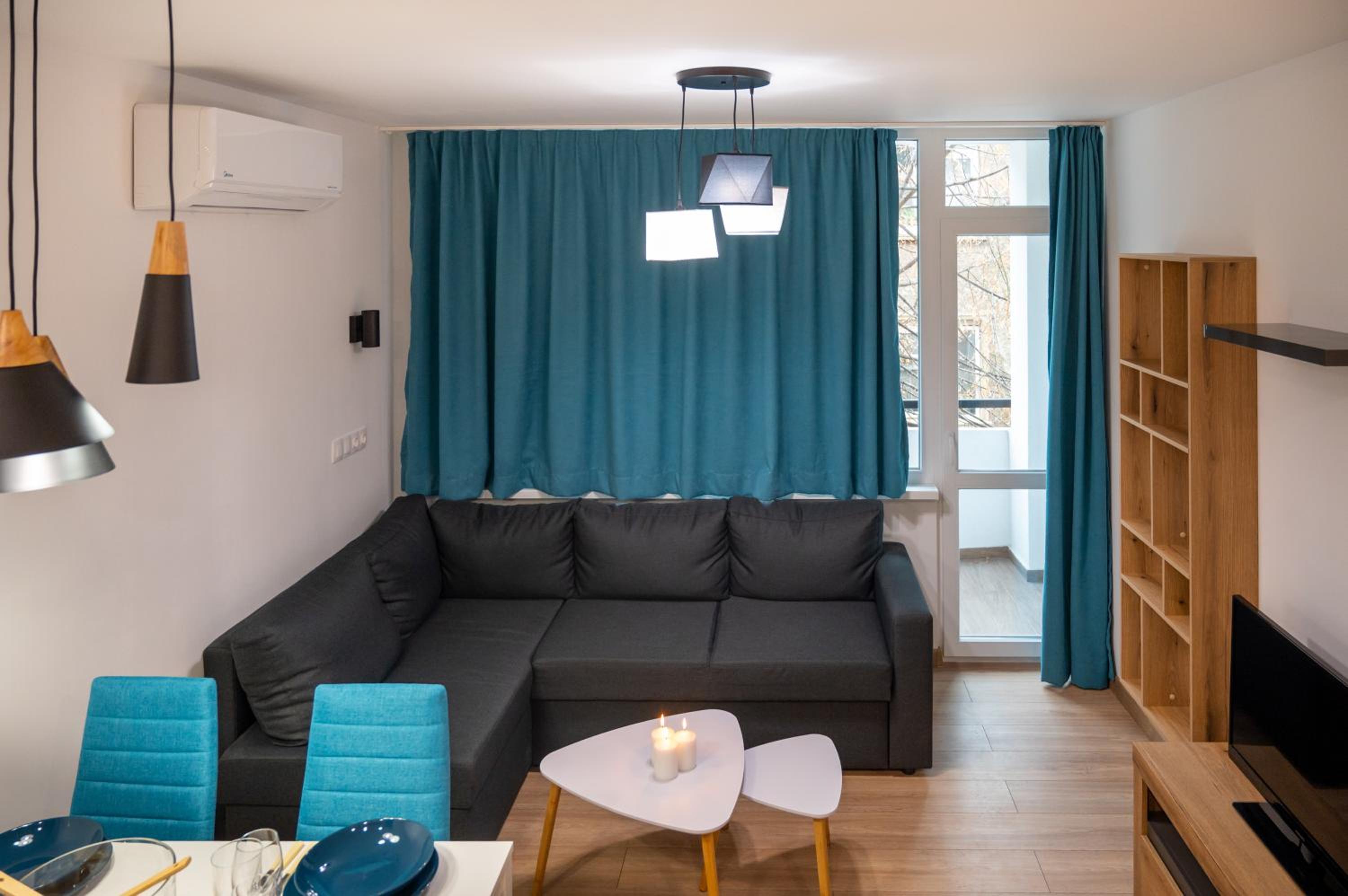 Modern and Cozy 1BDR Apartment in the City Center