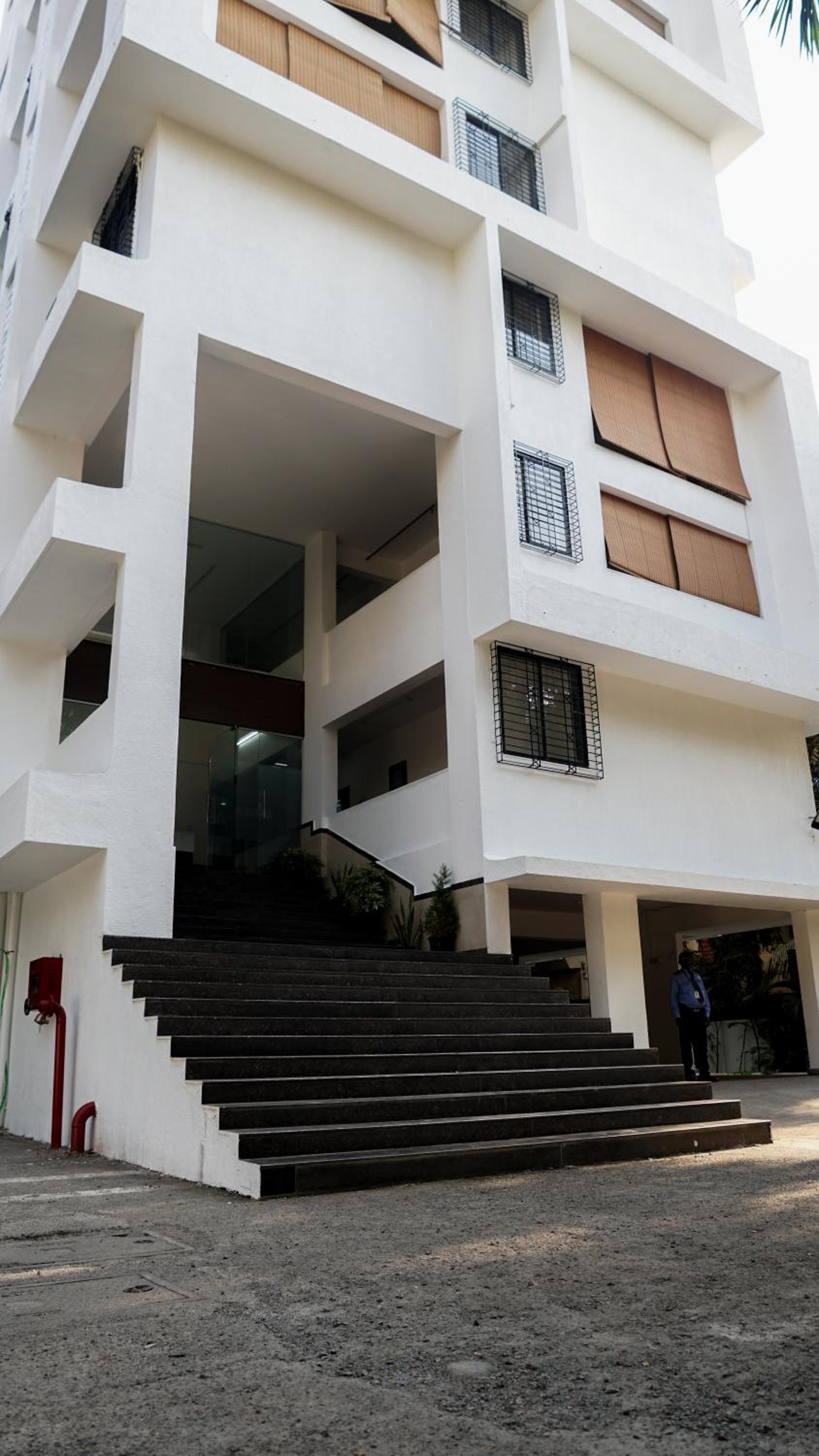 The Altruist Koparkhairane Hotel