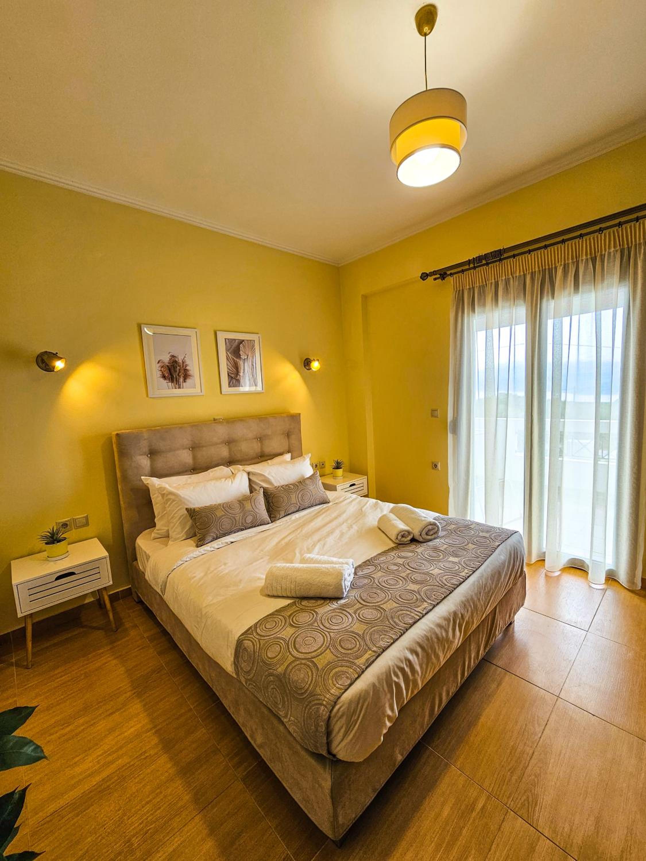 Villa Aitheras with sea views and garden
