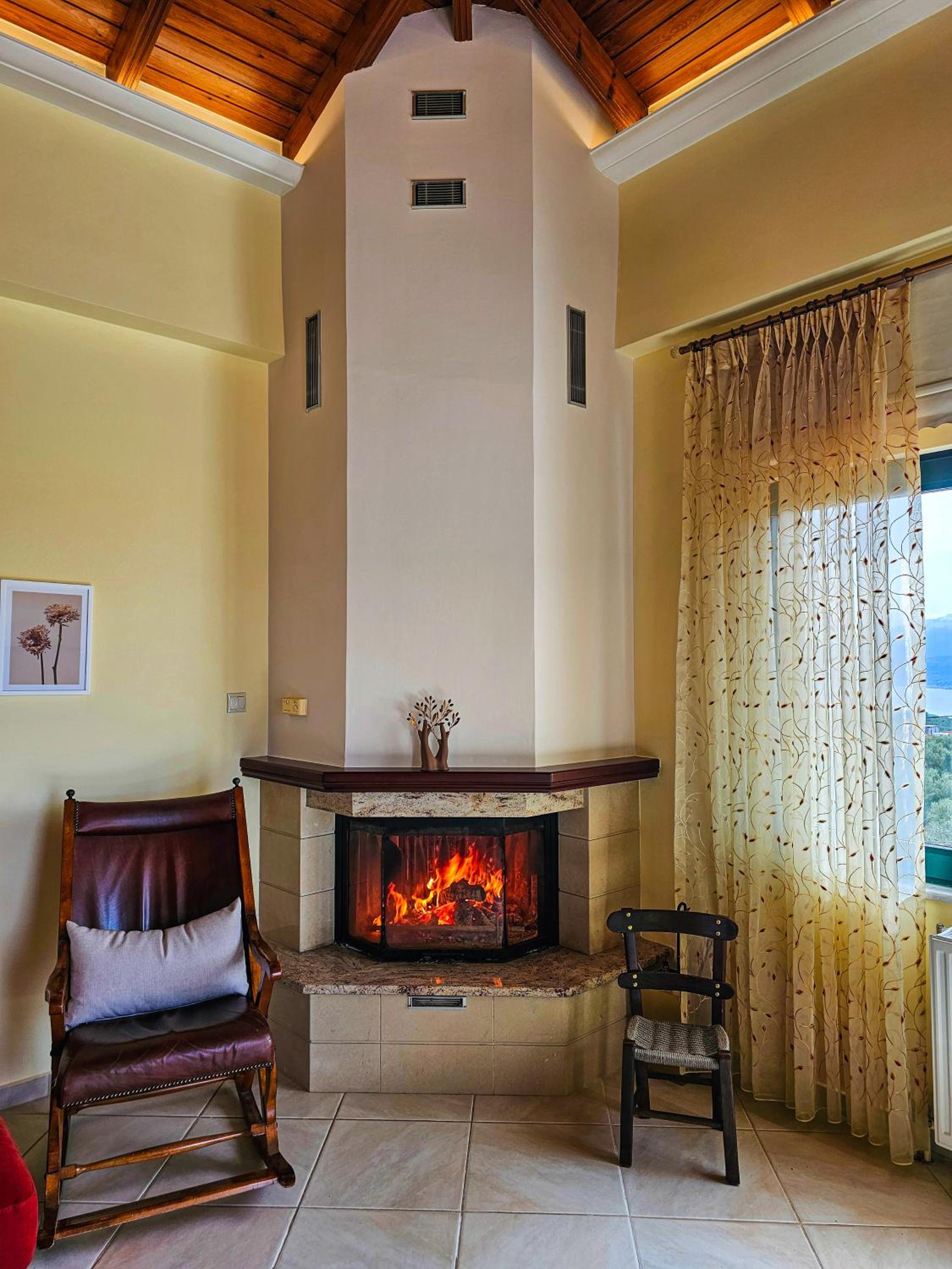 Villa Aitheras with sea views and garden