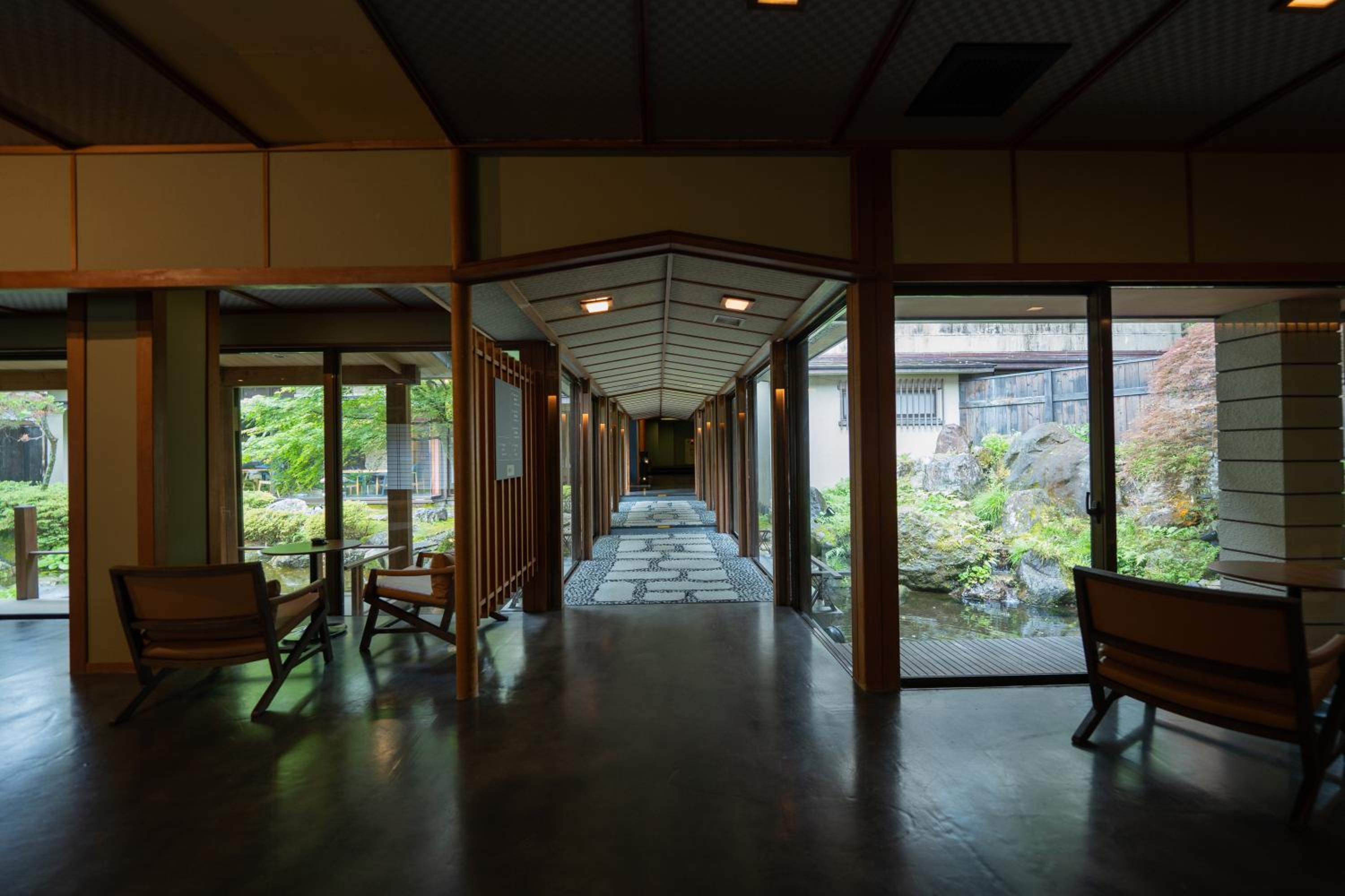 Sakahijiri Nikko