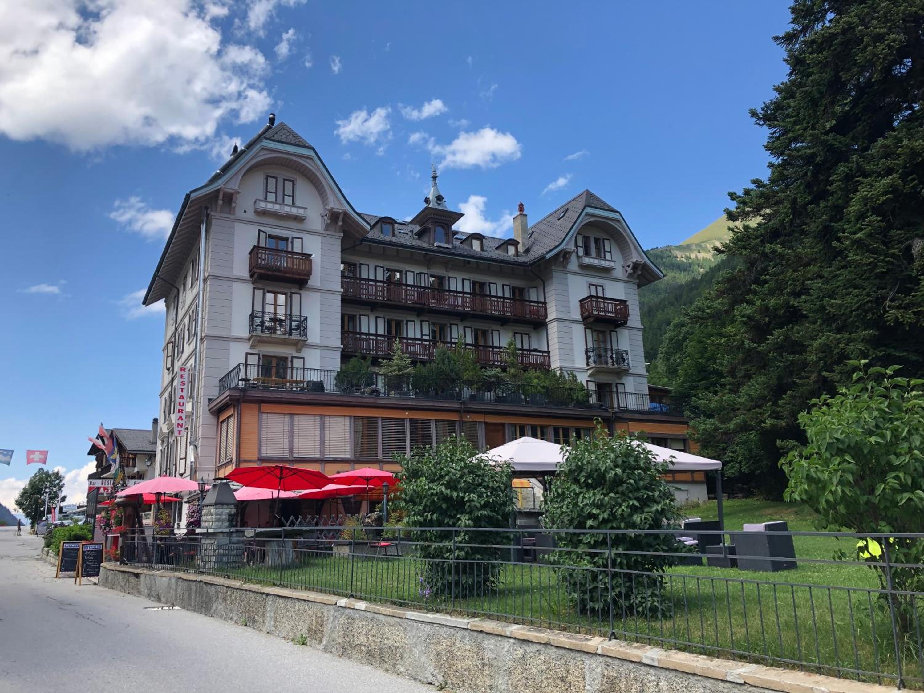Heida, studio ensoleillé au village avec magnifique vue sur la Dent-Blanche