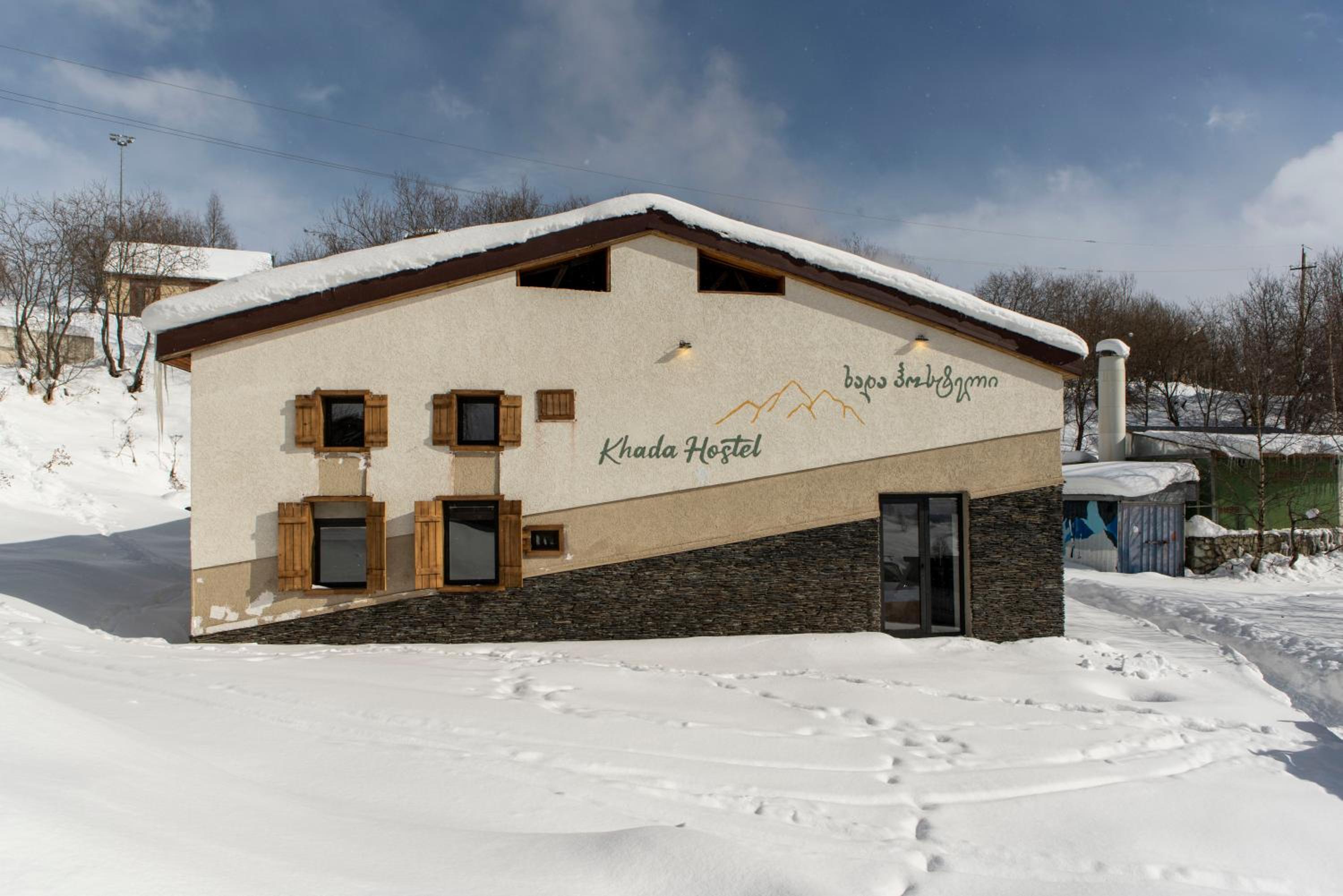 Khada Hostel