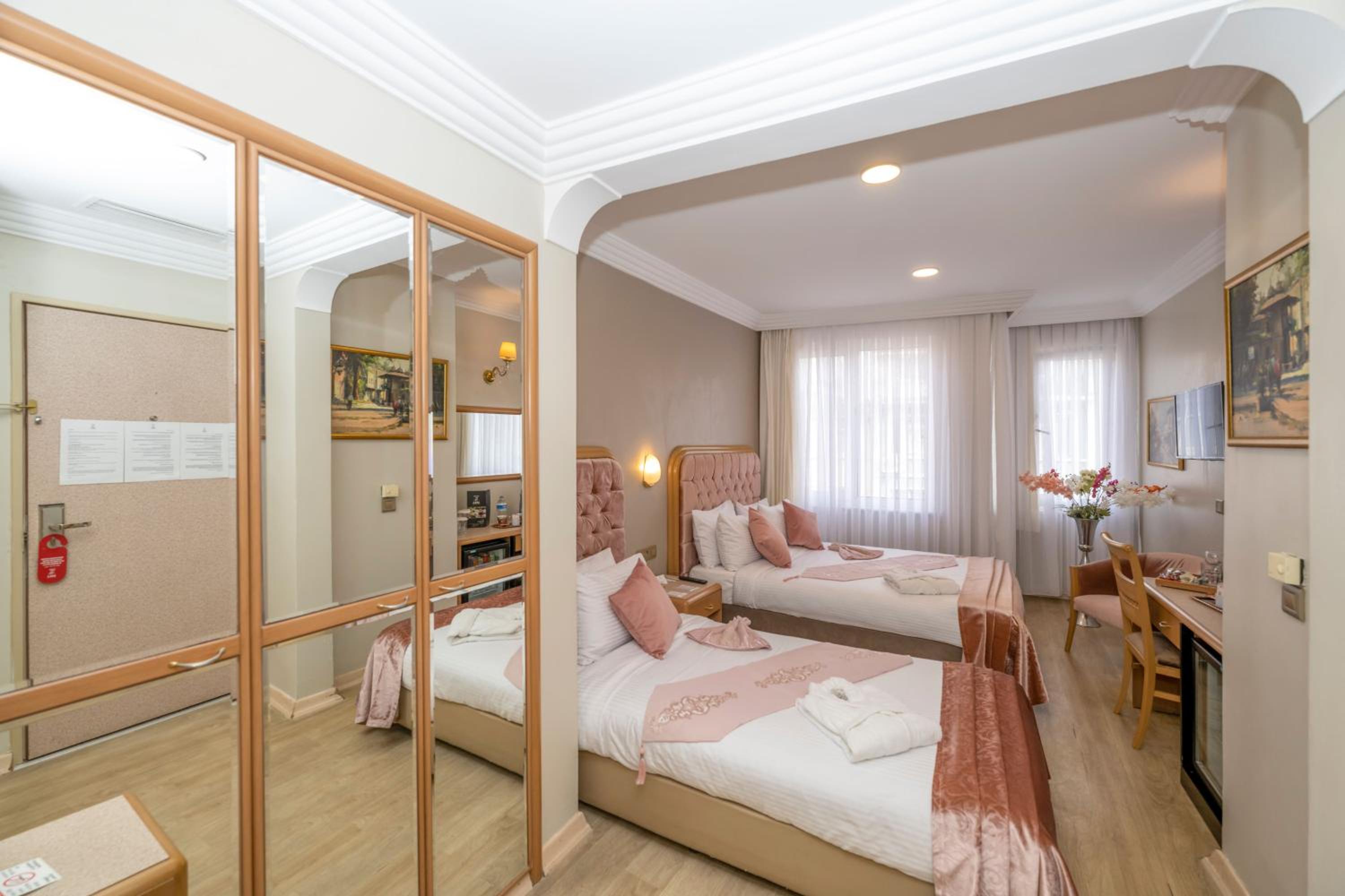 Grand Anka Hotel - Image 40