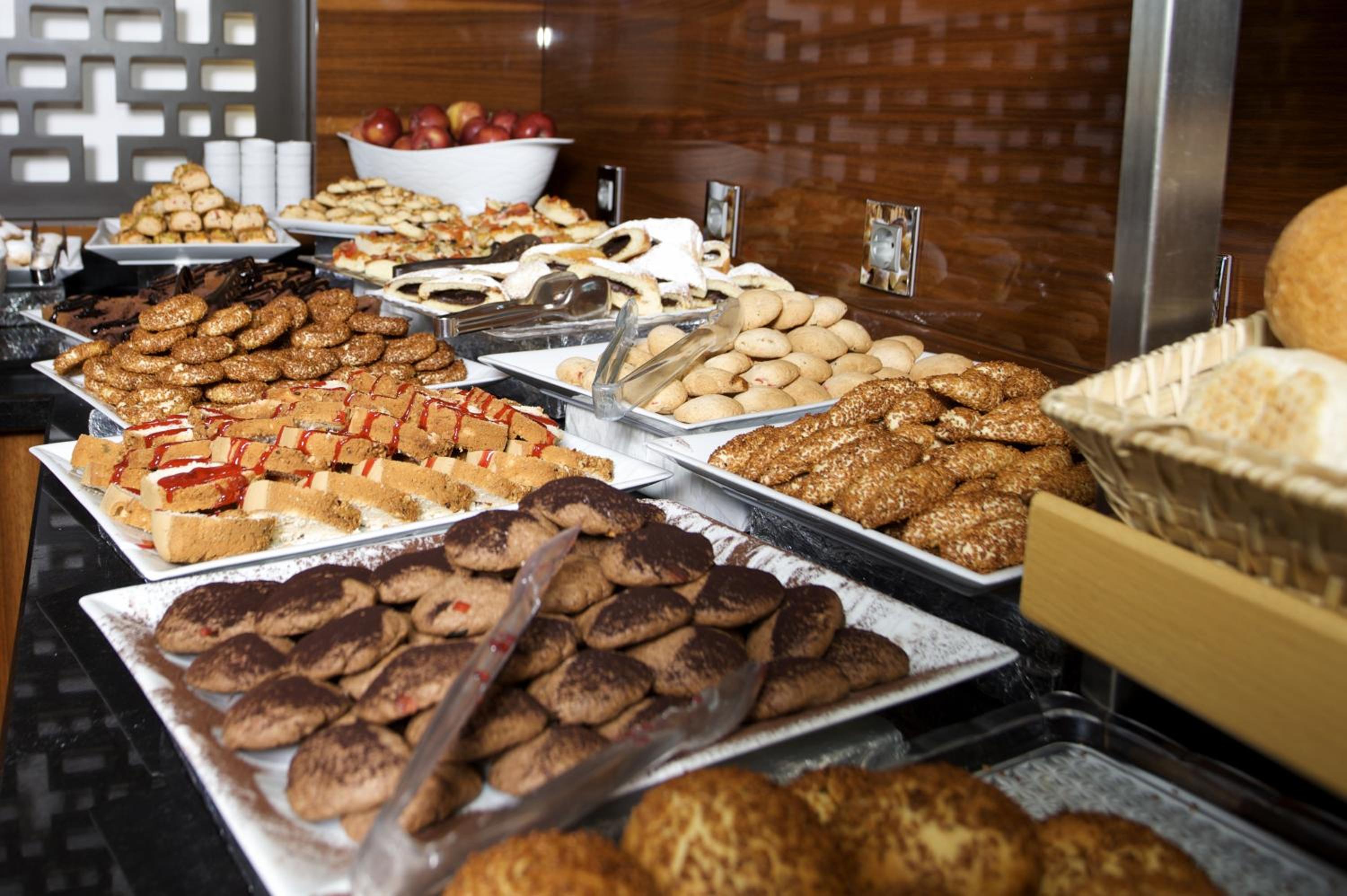 Monaco Otel - Image 19