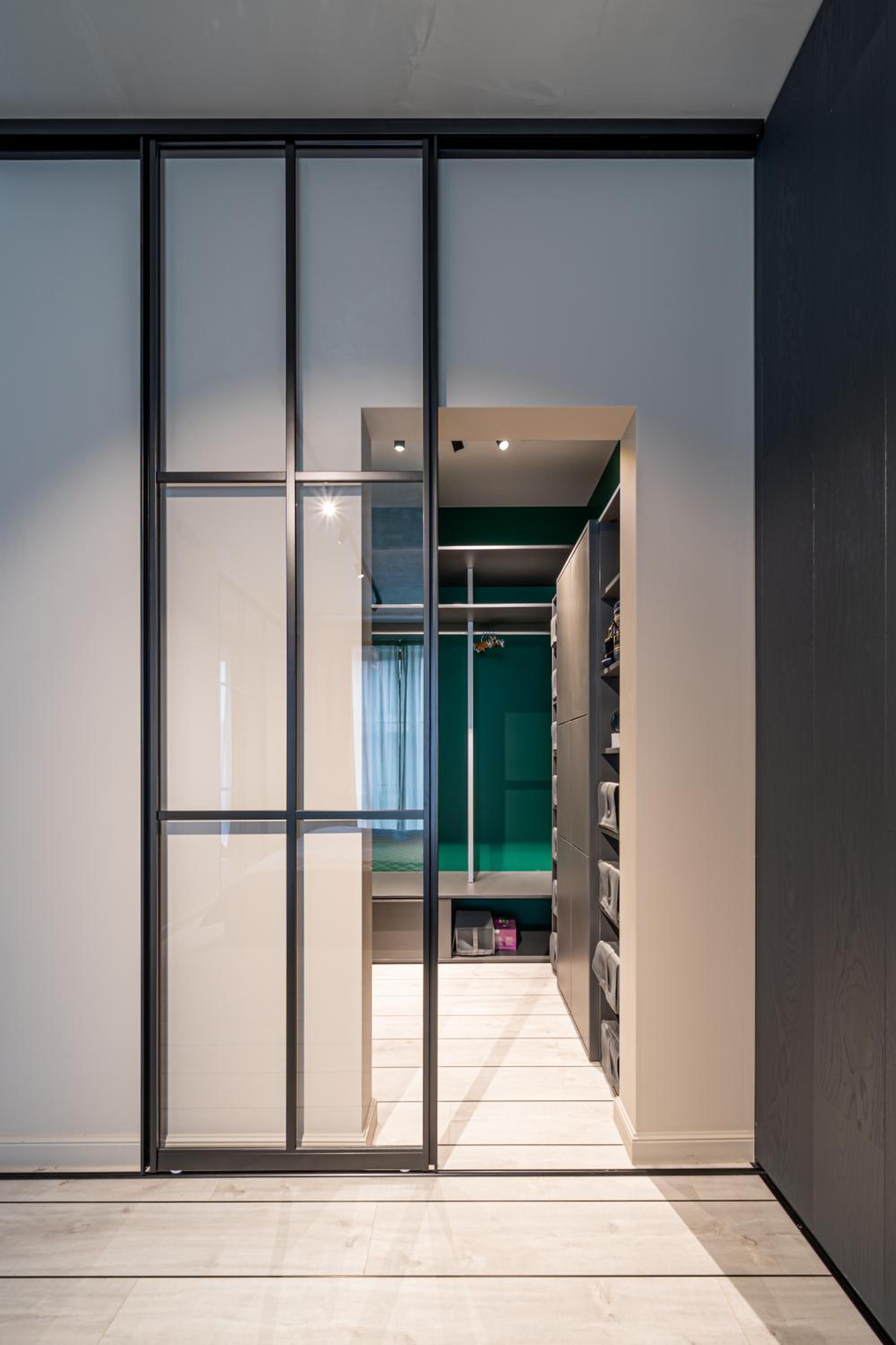 Lofts & Rosegold Luxury Stay in Elegant 1BR with Balcony in Riga Center