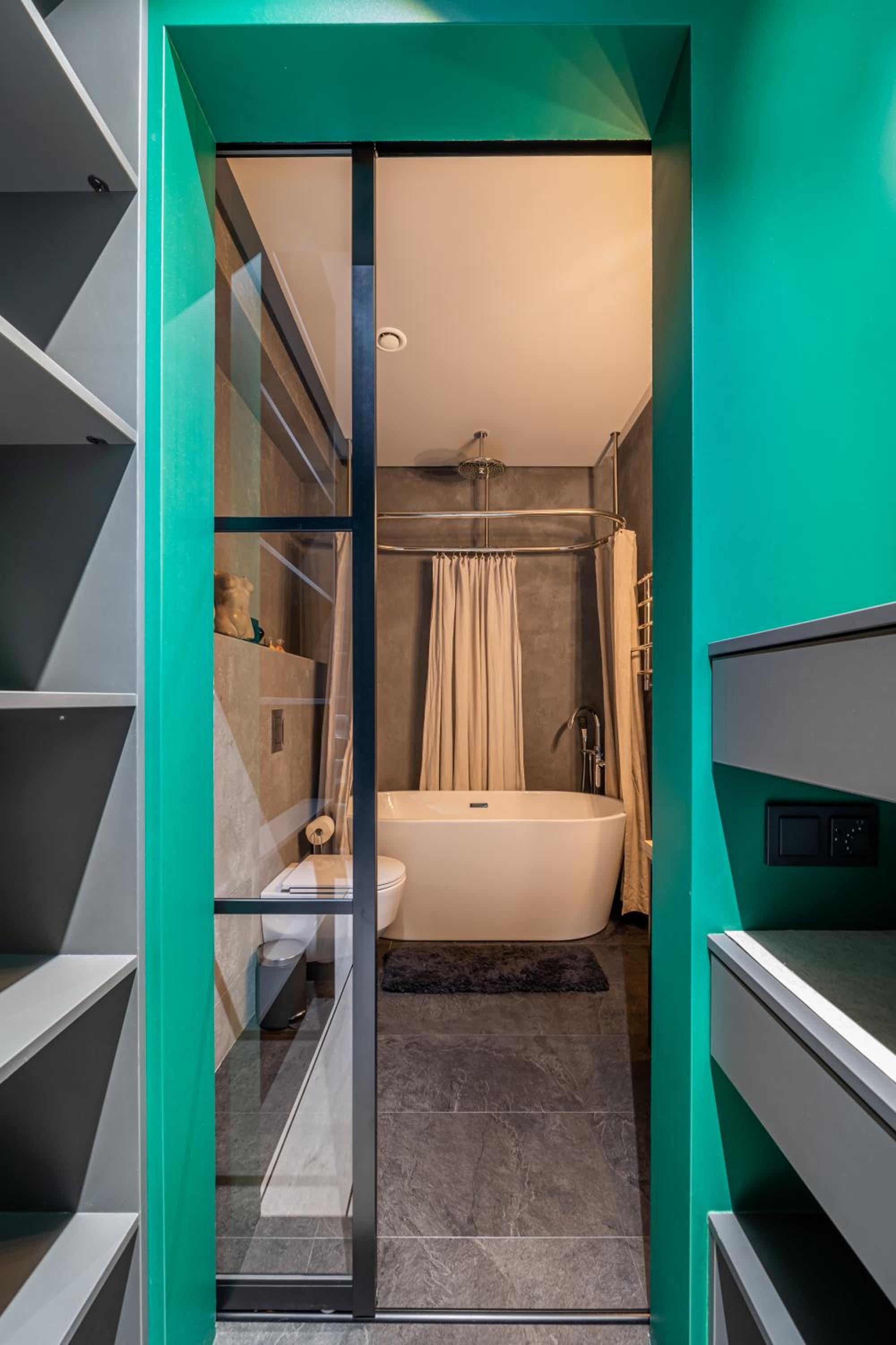 Lofts & Rosegold Luxury Stay in Elegant 1BR with Balcony in Riga Center
