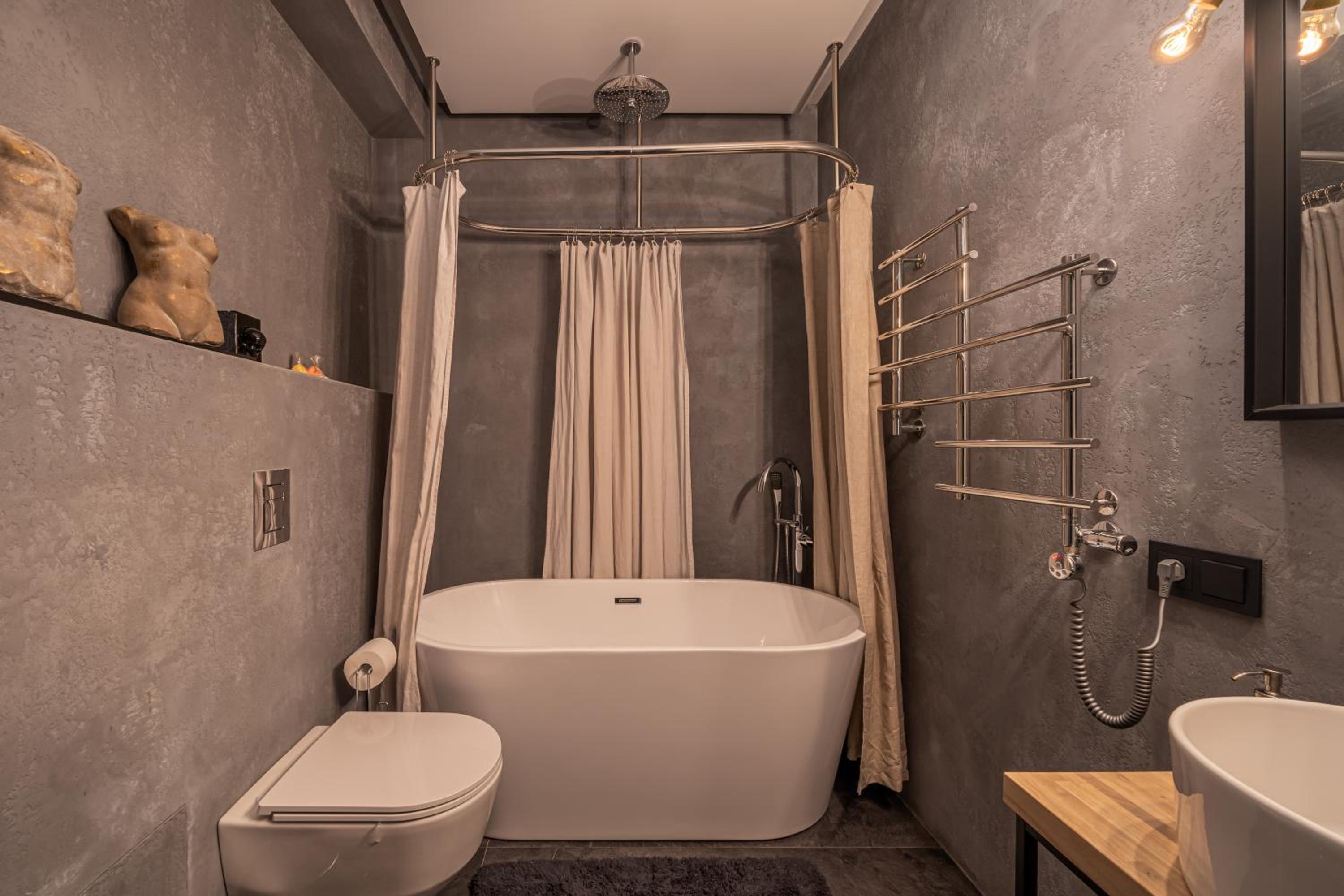Lofts & Rosegold Luxury Stay in Elegant 1BR with Balcony in Riga Center