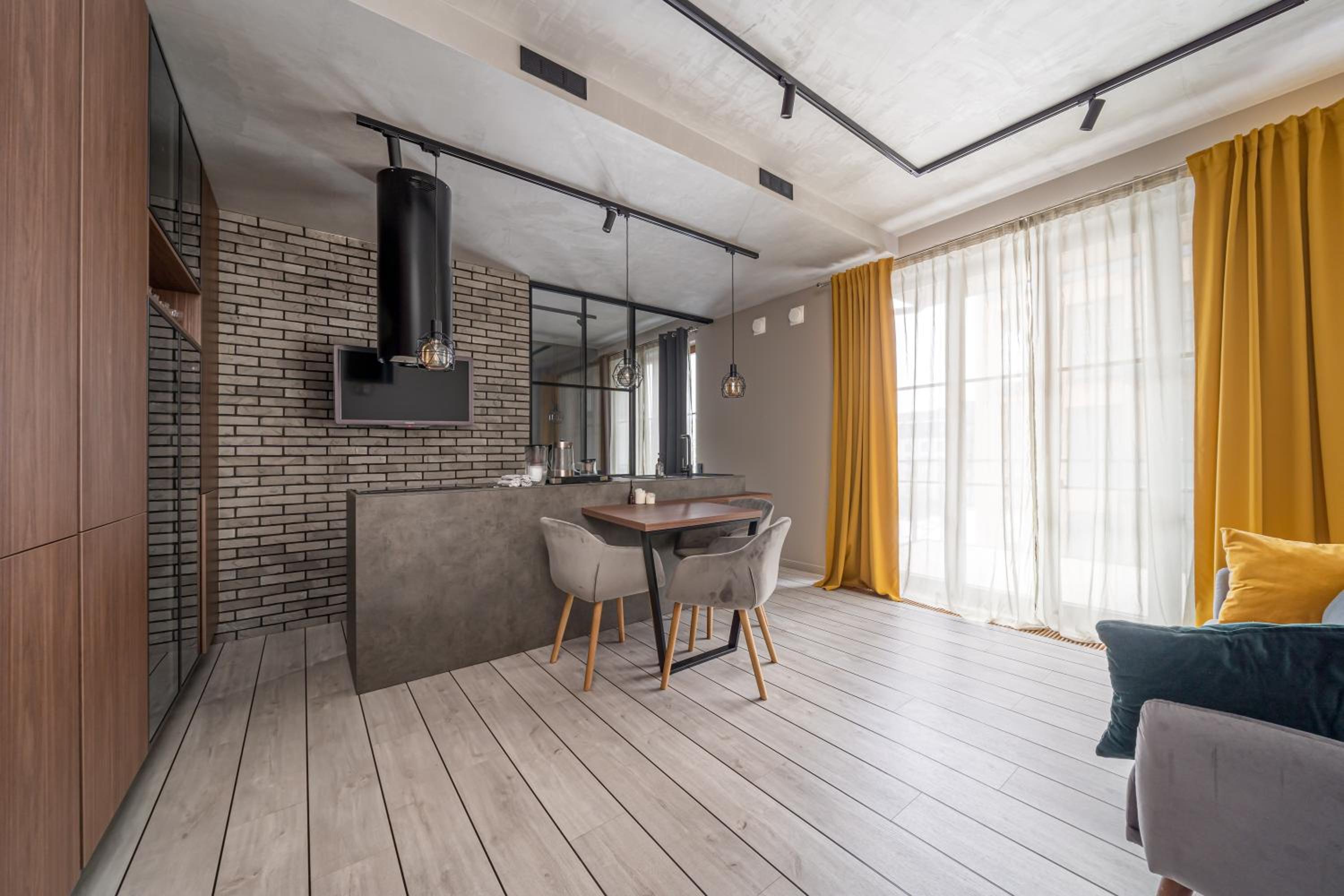 Lofts & Rosegold Luxury Stay in Elegant 1BR with Balcony in Riga Center