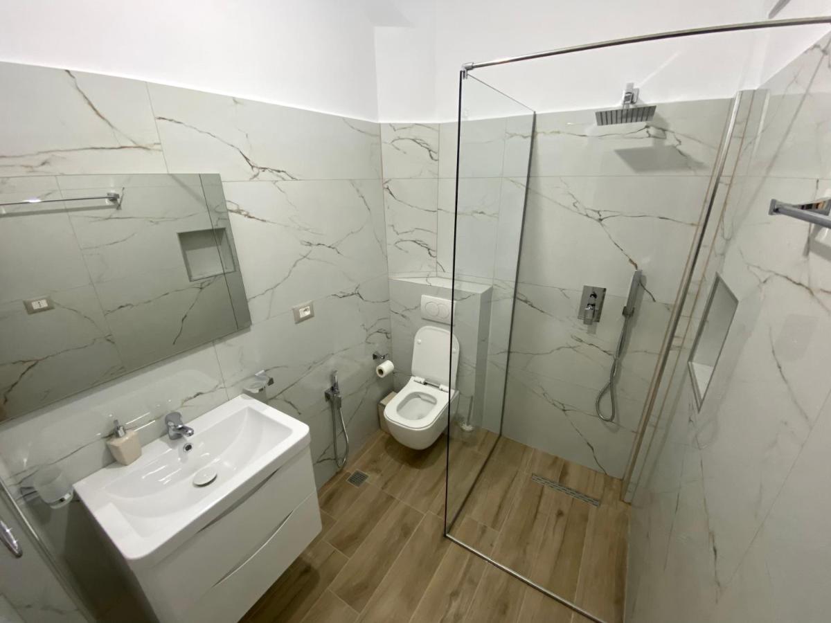 OniRana Apartments photo 5