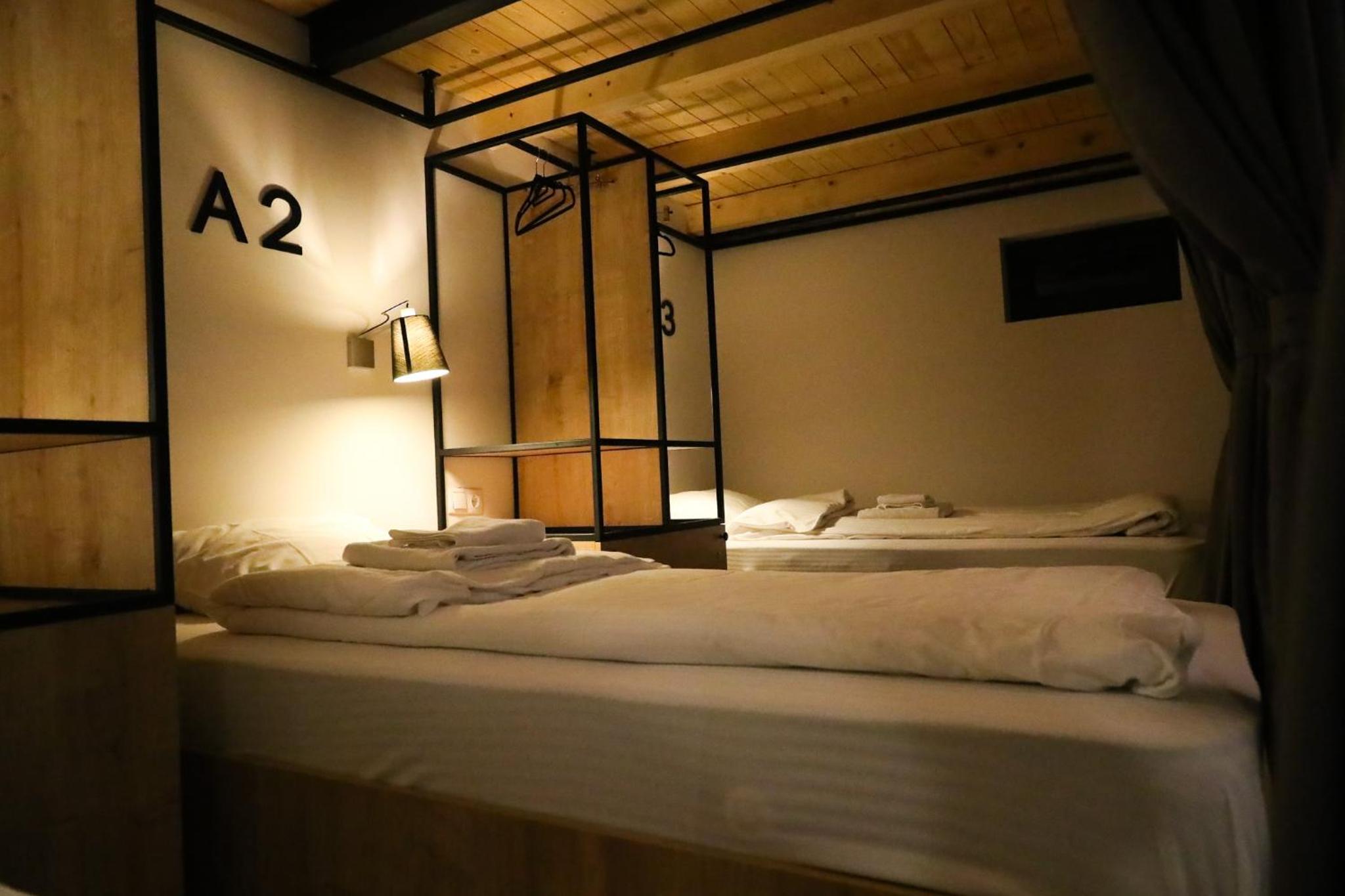 Khada Hostel