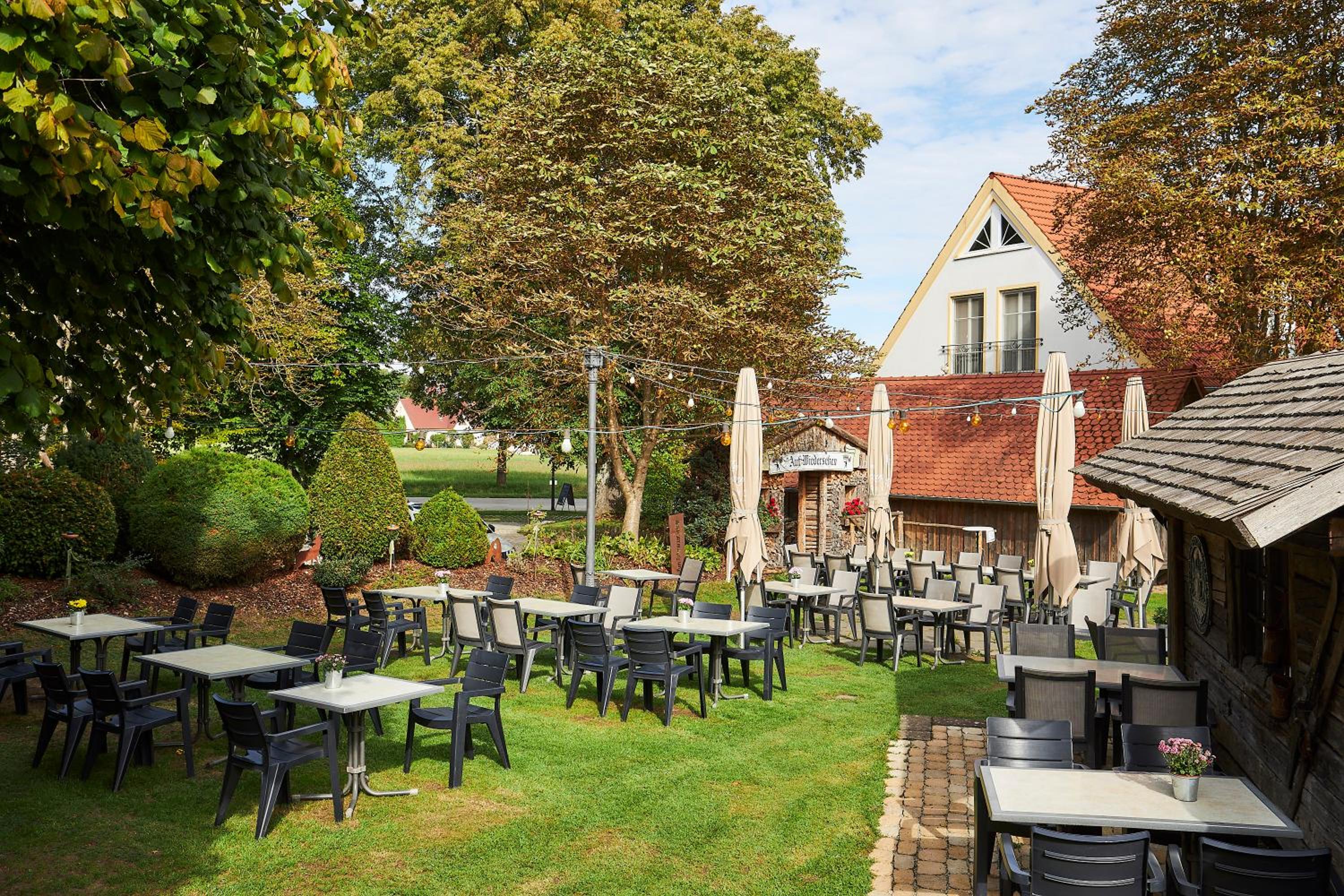 Flair Hotel Zum Schwarzen Reiter - Property Image 8