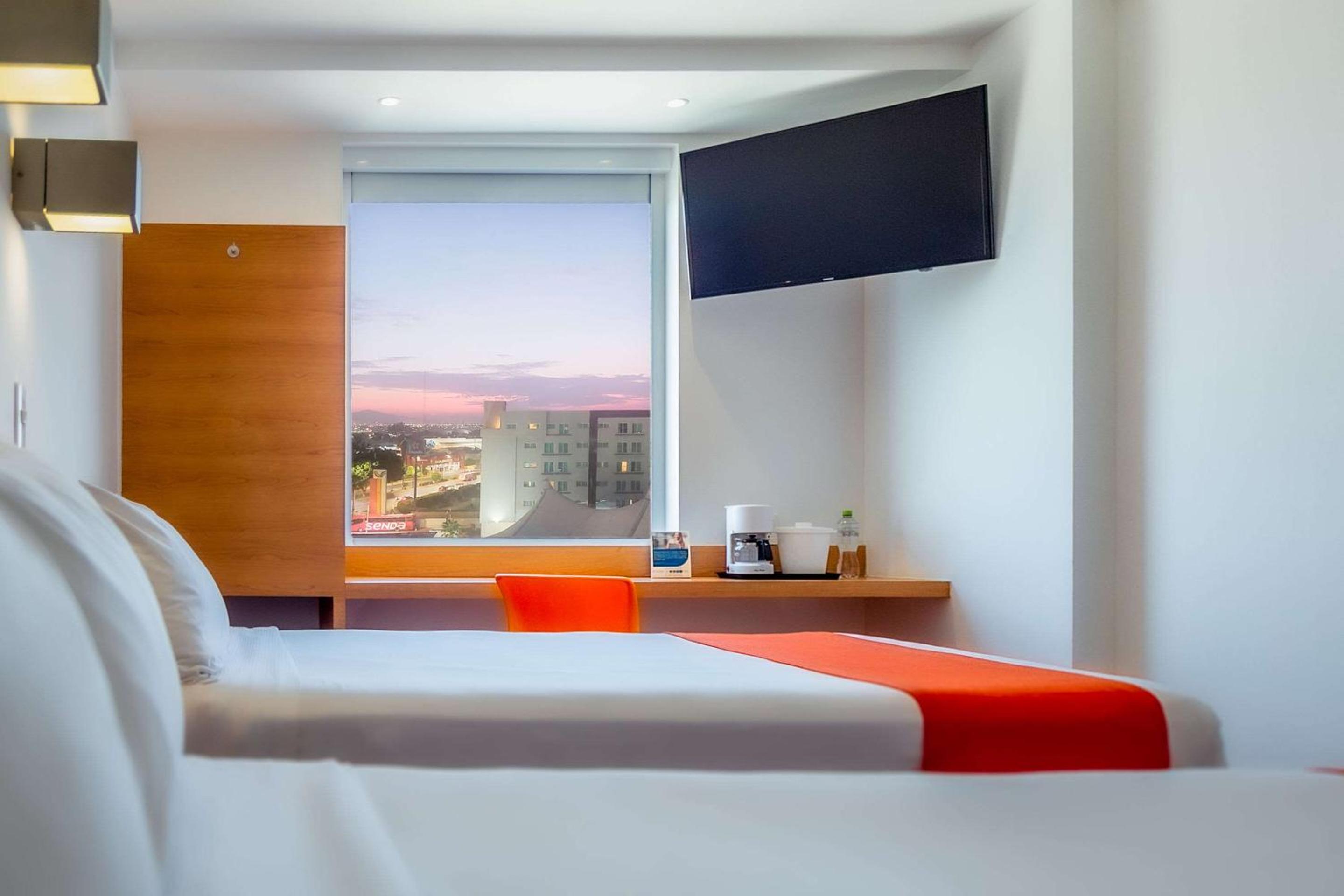 Sleep Inn Leon Antares