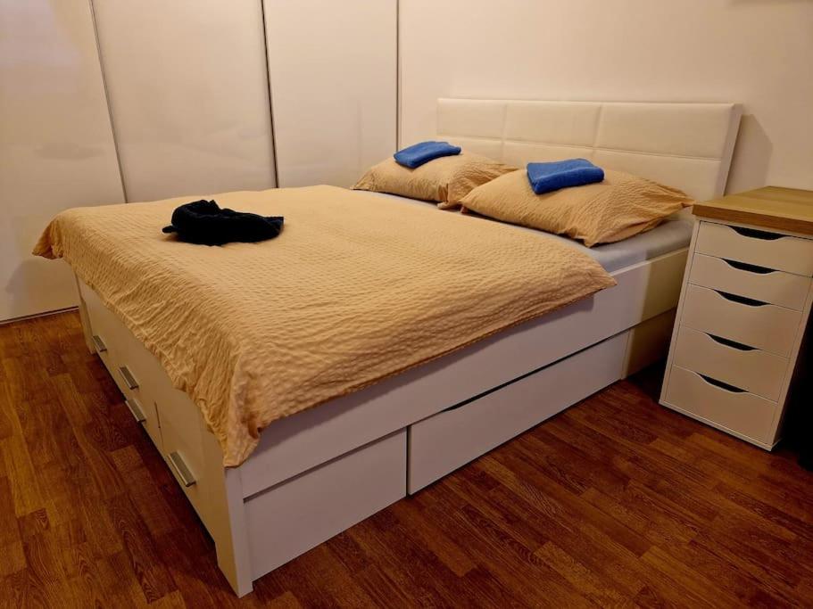 Photo 27