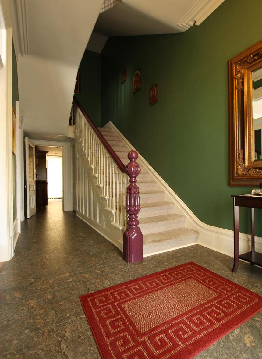 Balmoral House Bed & Breakfast - Image 4