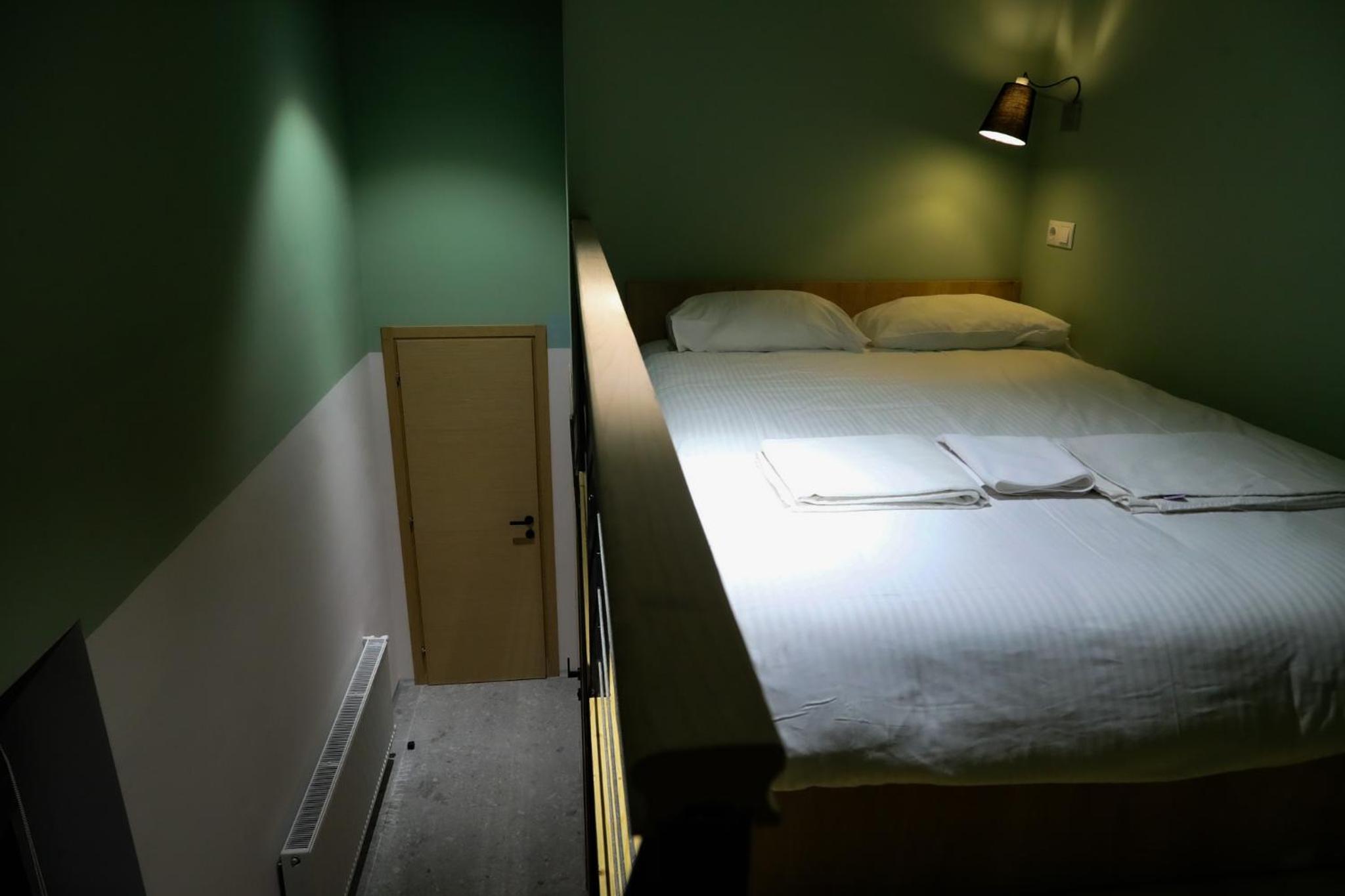 Khada Hostel