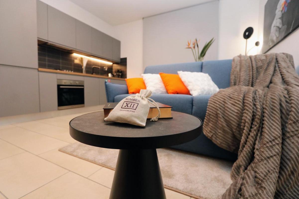 luxurious-Fully equipped & renovated-2Room Suite-Elevator-Quite area-Secure Parking