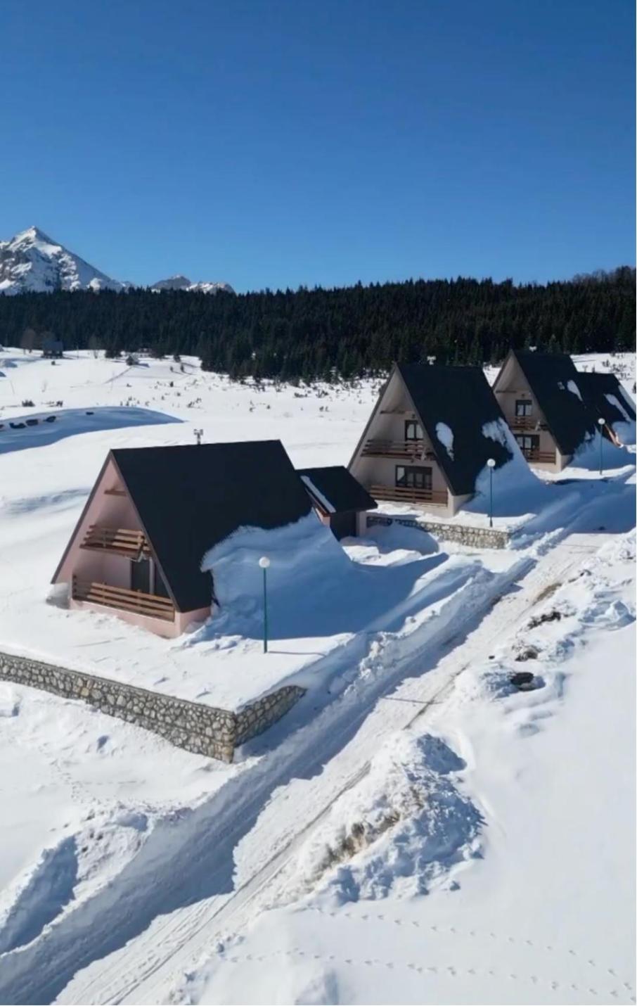 HILL VIEW Chalets view 2