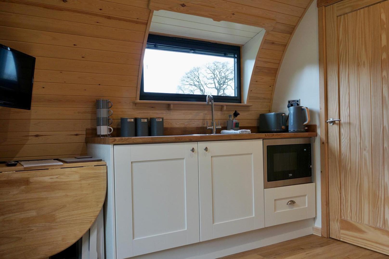 Eastridge Glamping Pods view 3