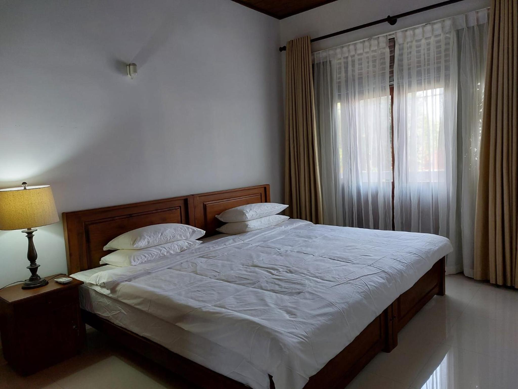 Comfy Home near the town view 5