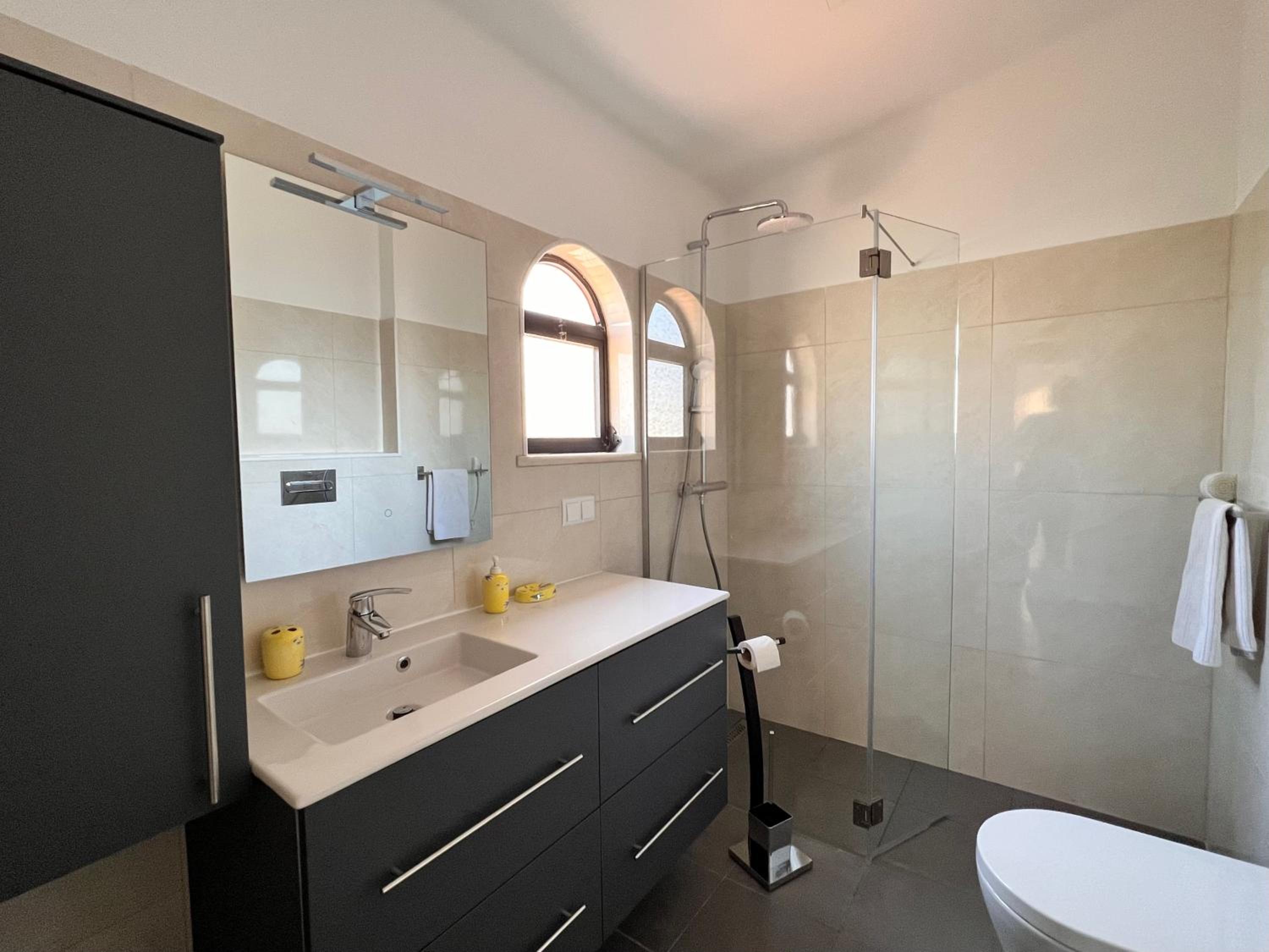 Renovated Vale do Milho Golf Apartment with sea view