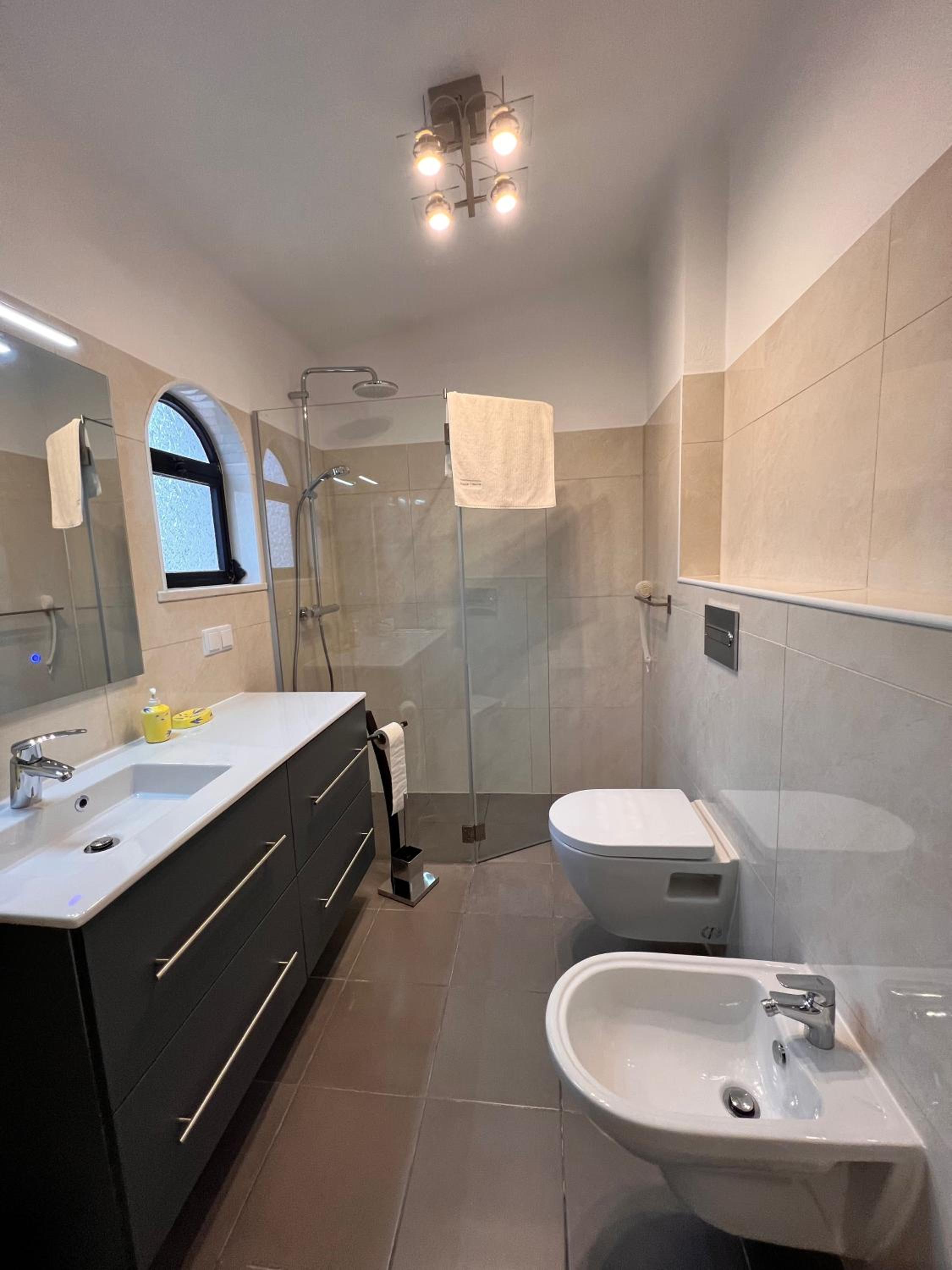 Renovated Vale do Milho Golf Apartment with sea view
