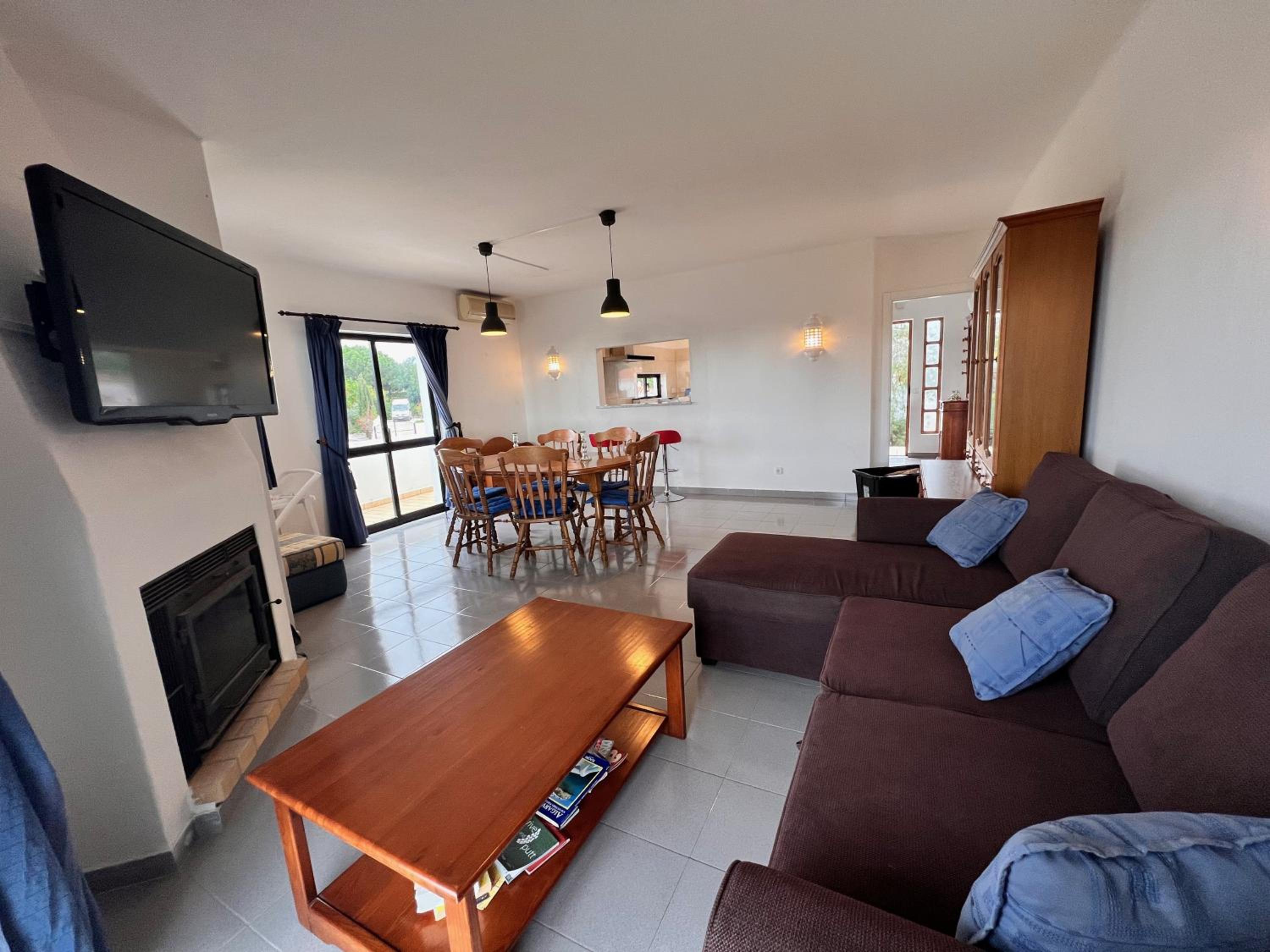 Renovated Vale do Milho Golf Apartment with sea view