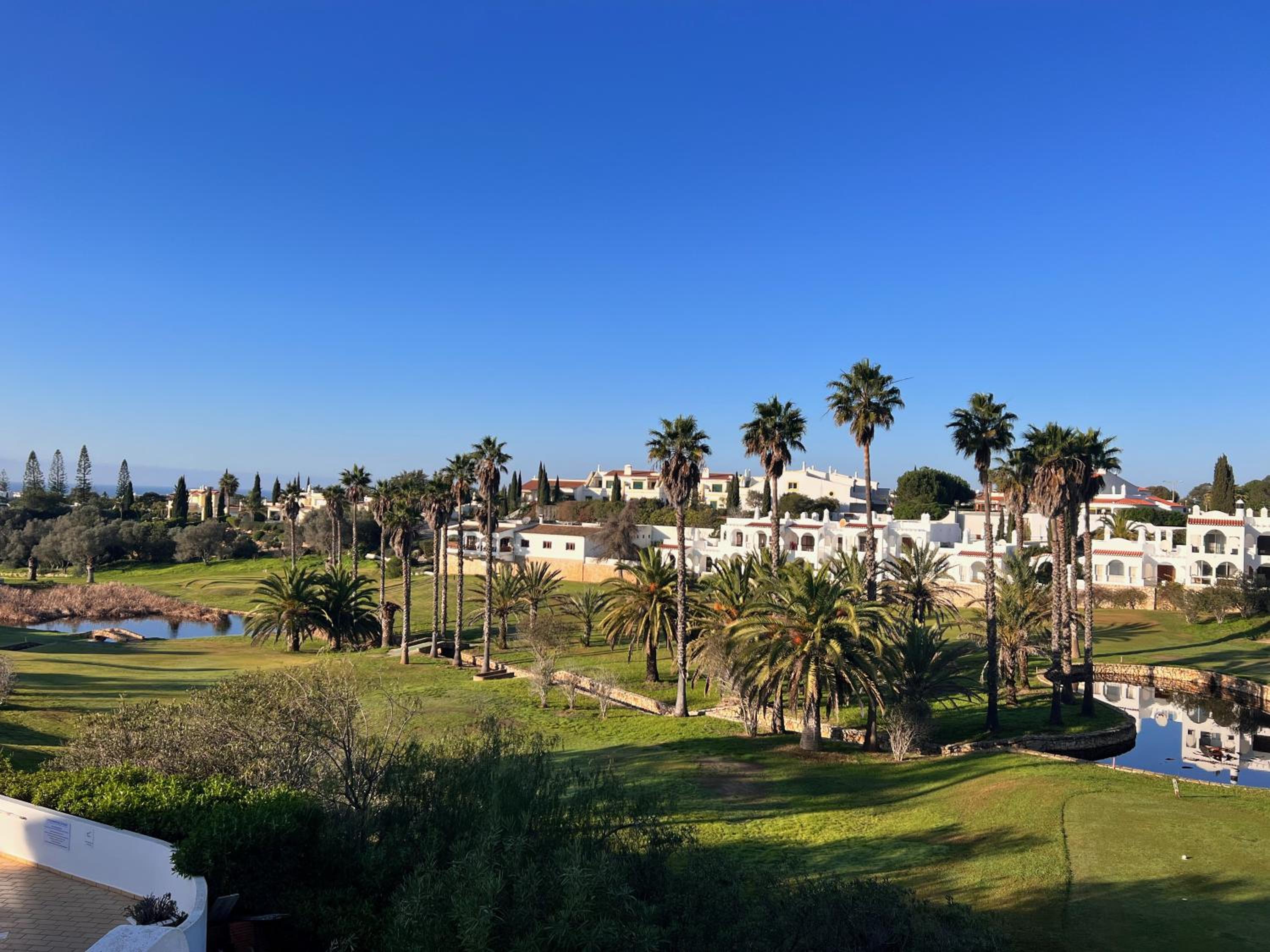 Renovated Vale do Milho Golf Apartment with sea view