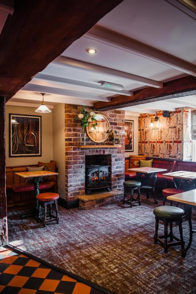 The Black Horse Inn
